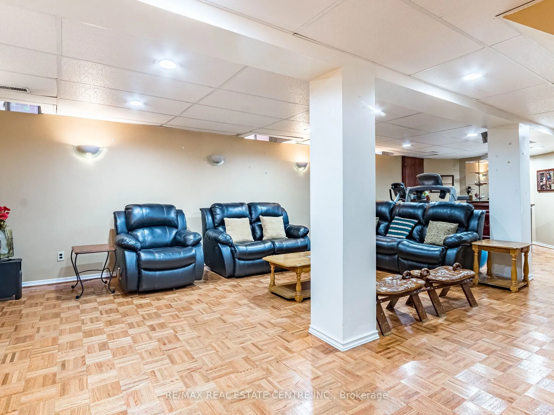 6439 Osprey Boulevard