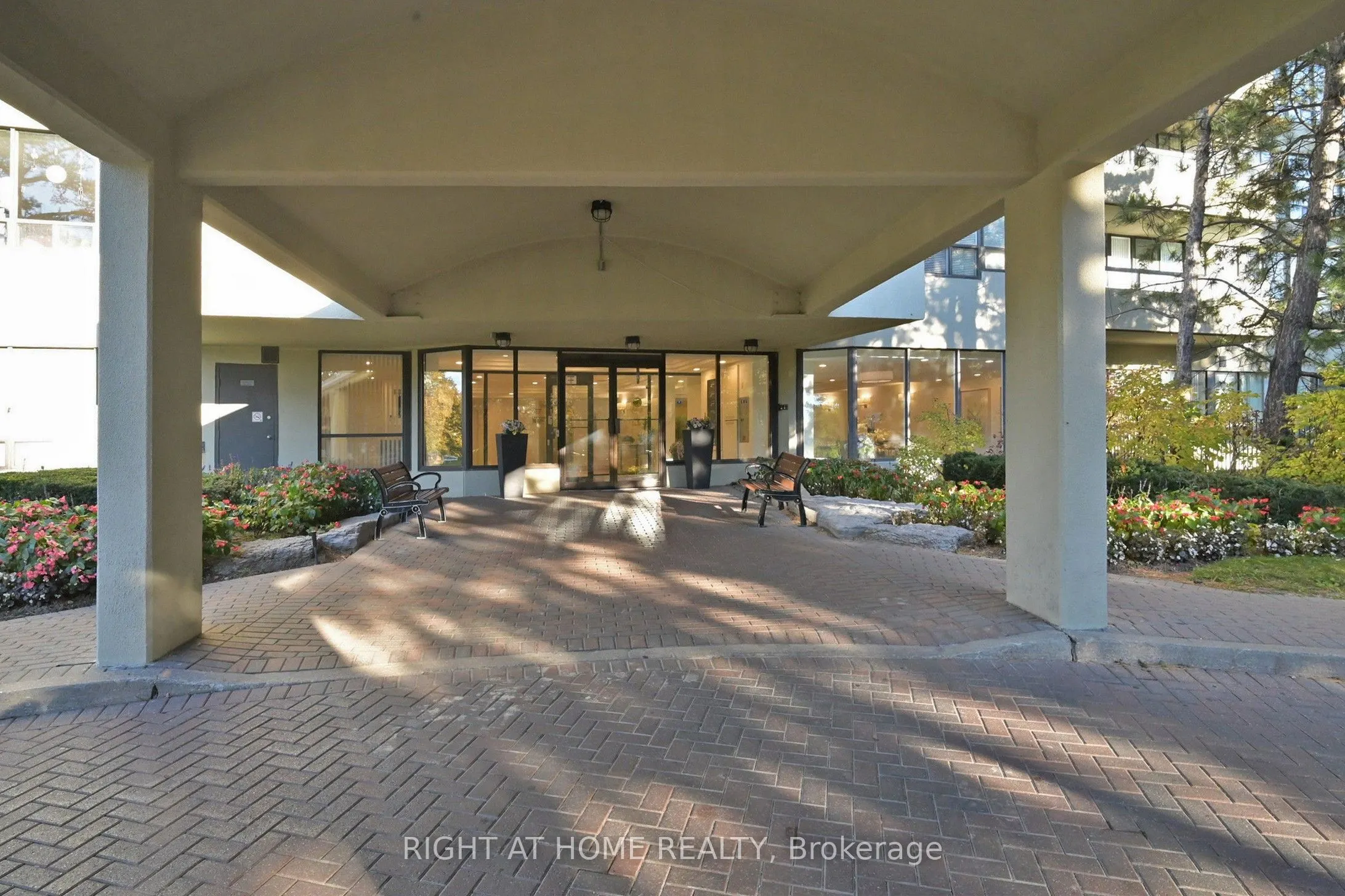 22 Hanover Road, #2206