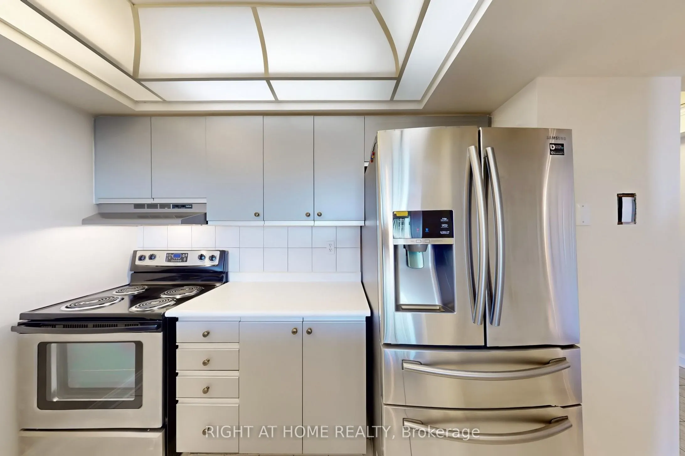 22 Hanover Road, #2206