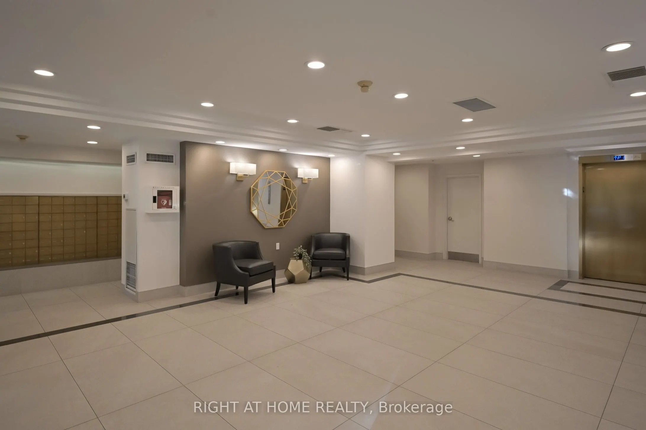 22 Hanover Road, #2206