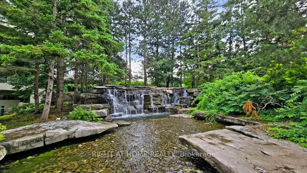 22 Hanover Road, #2206