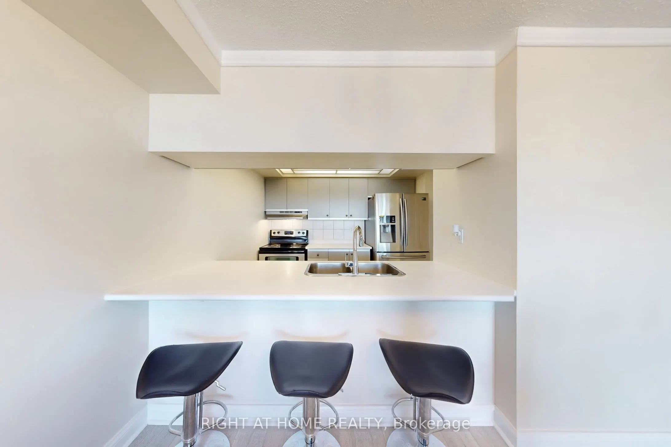 22 Hanover Road, #2206