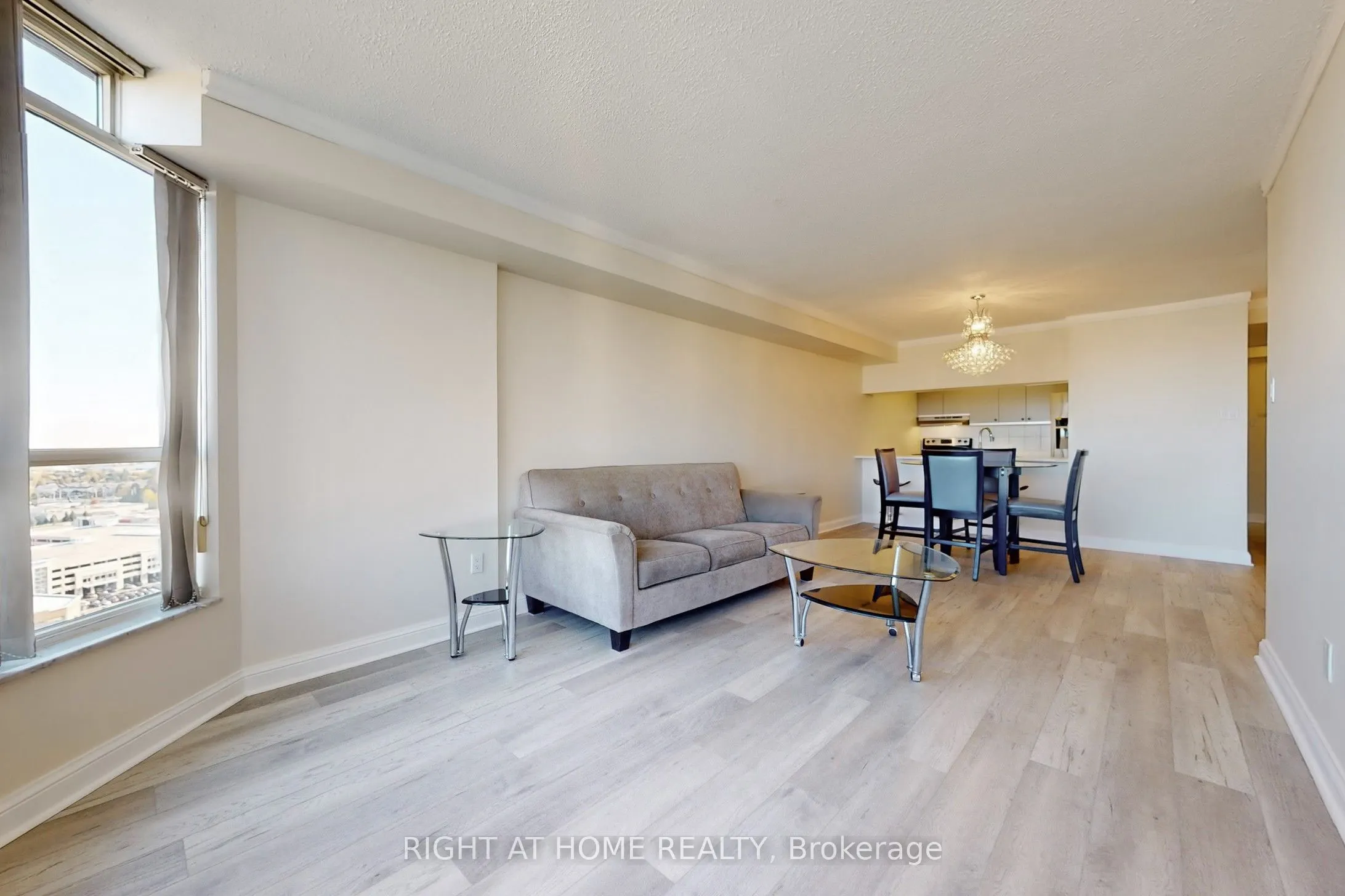 22 Hanover Road, #2206