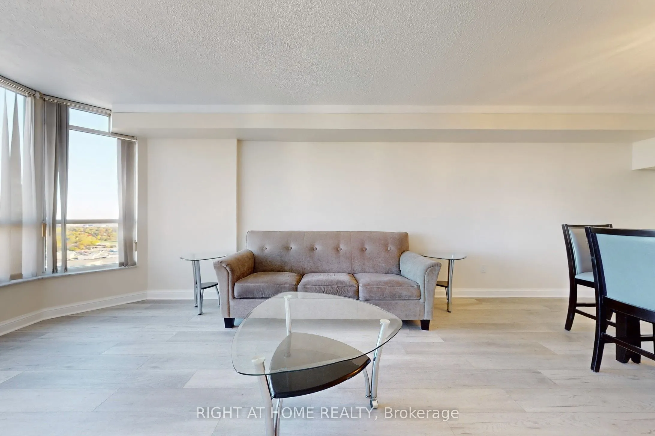 22 Hanover Road, #2206