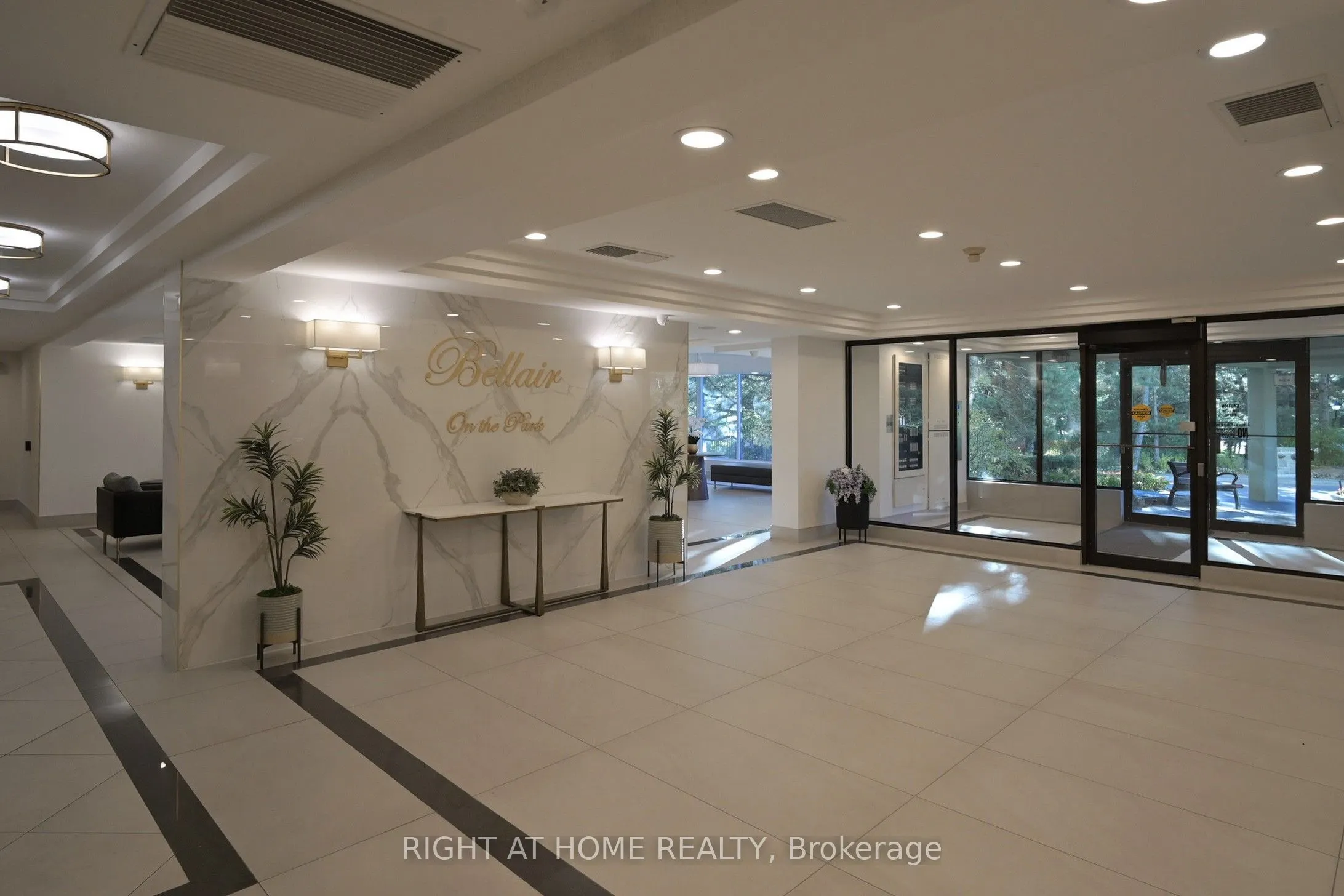 22 Hanover Road, #2206