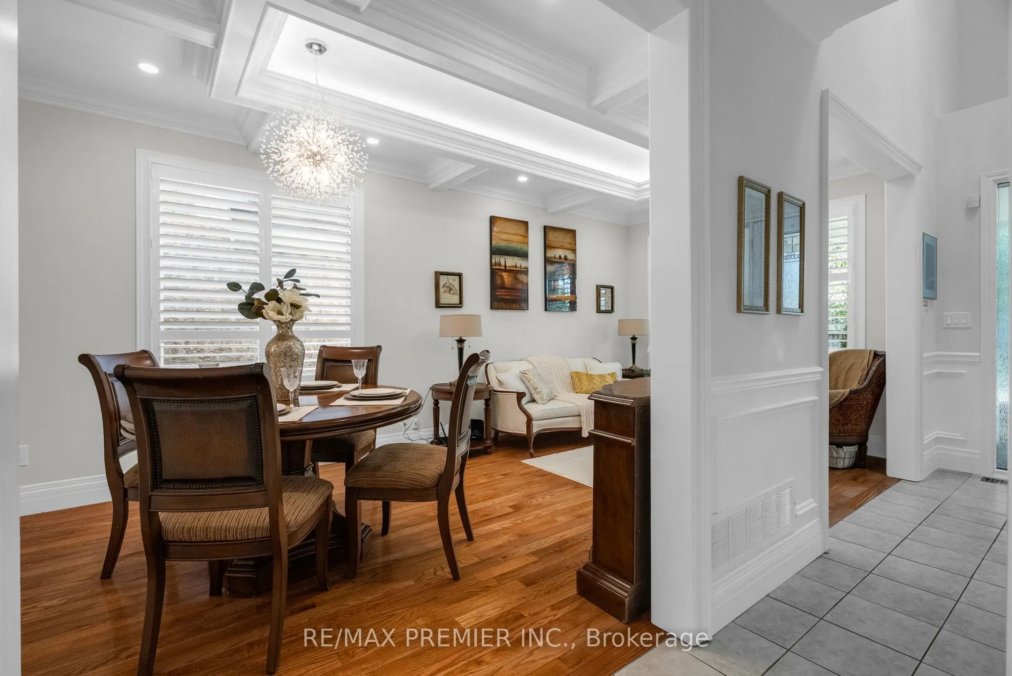 920 McDuffe Crescent