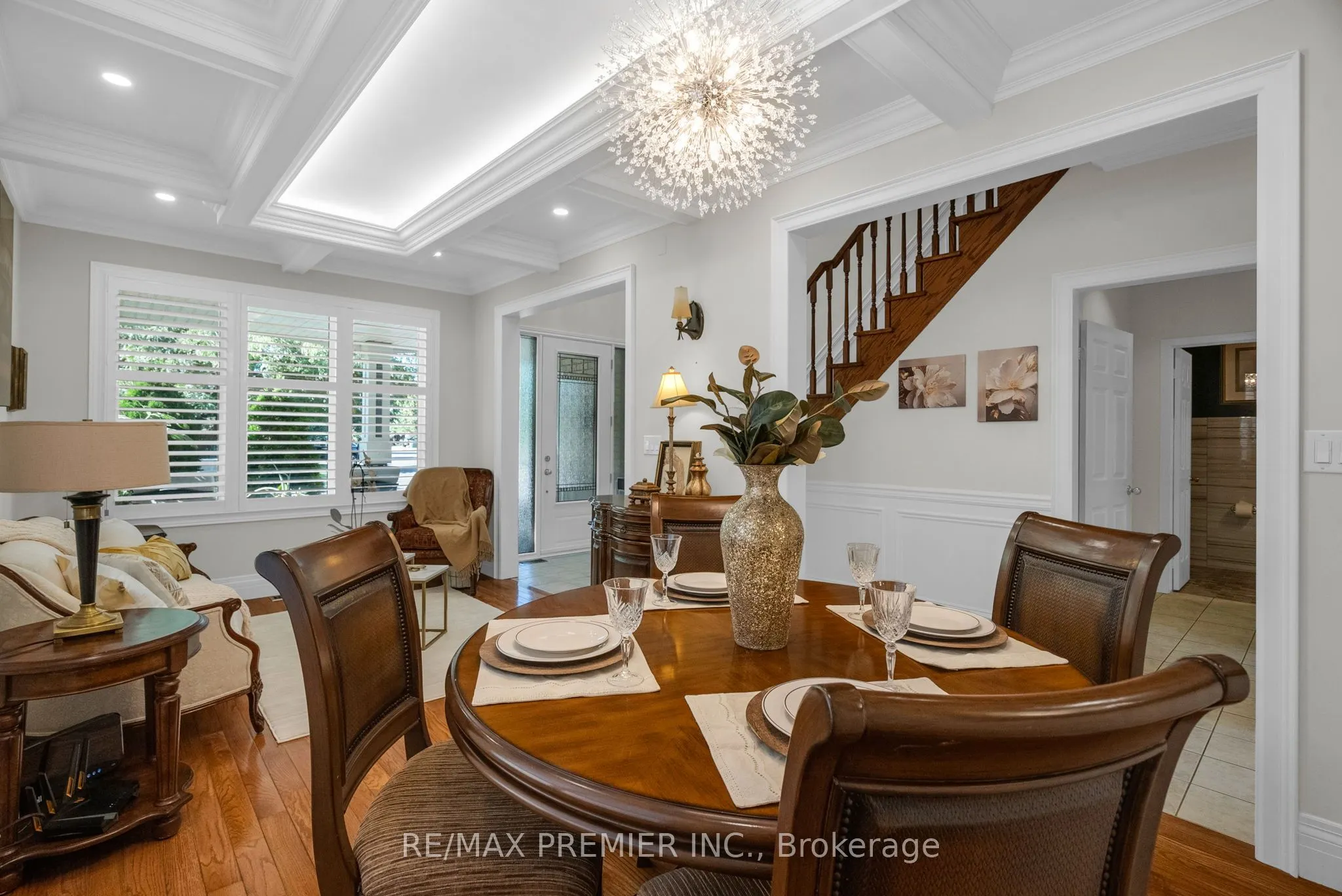 920 McDuffe Crescent