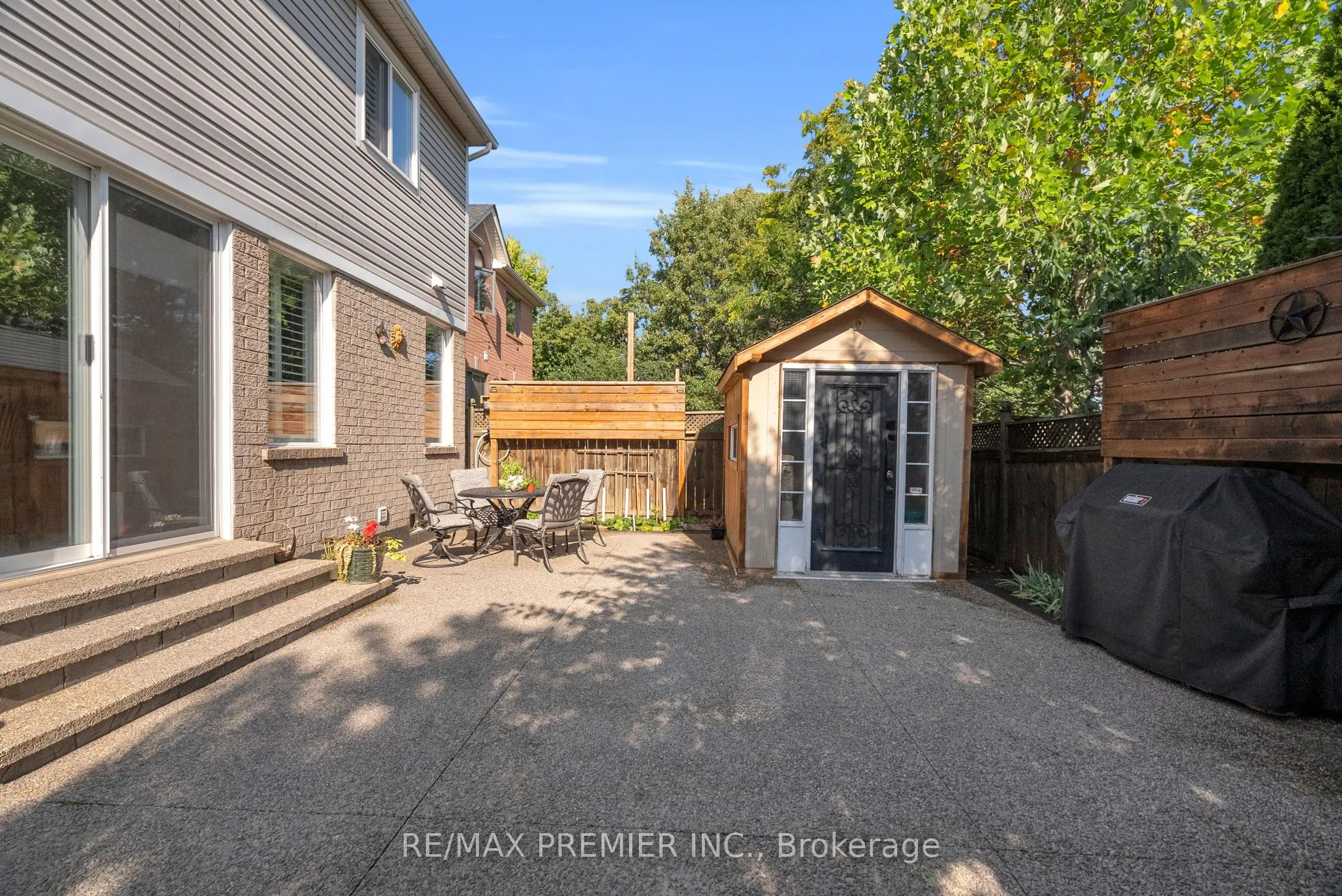 920 McDuffe Crescent