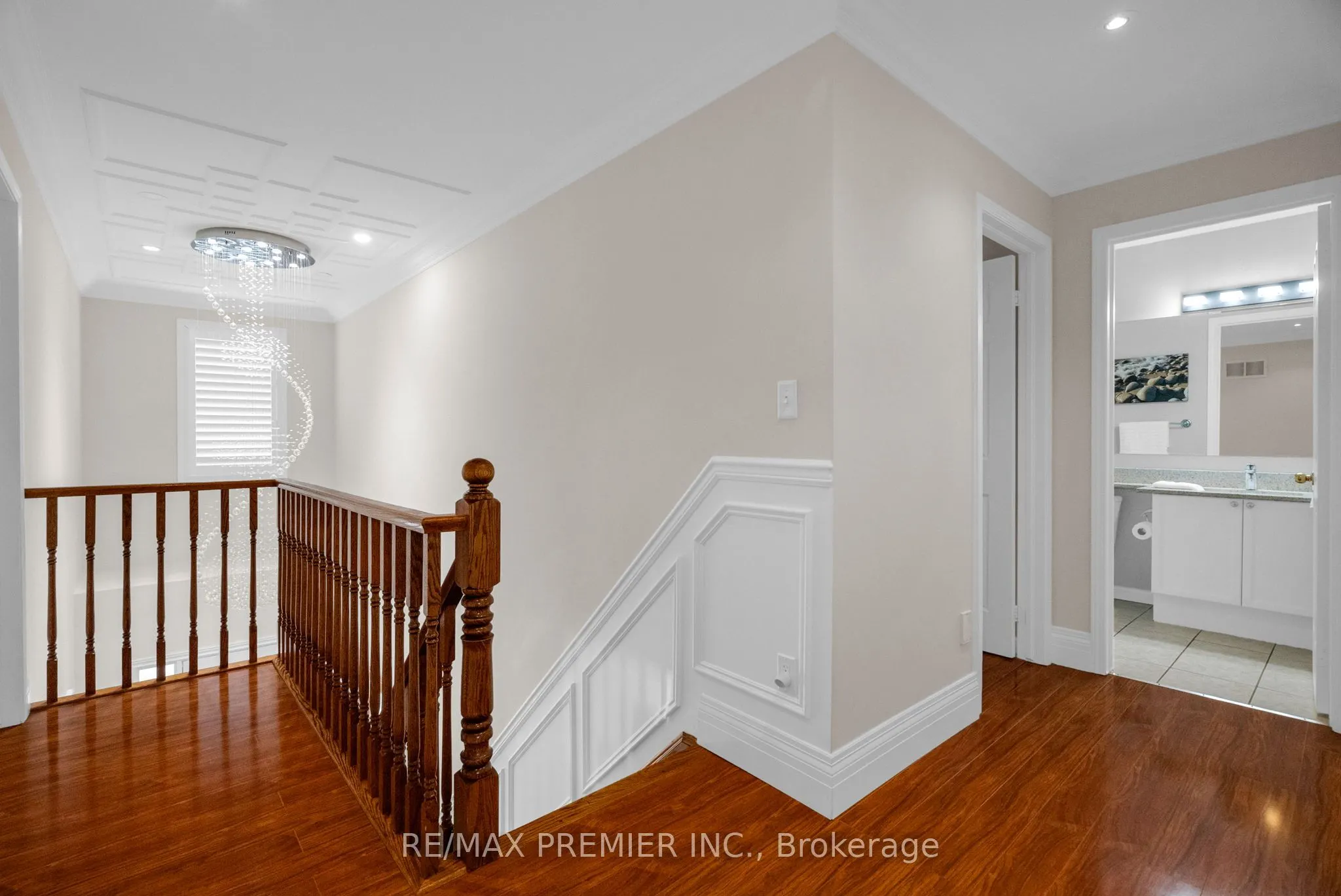 920 McDuffe Crescent