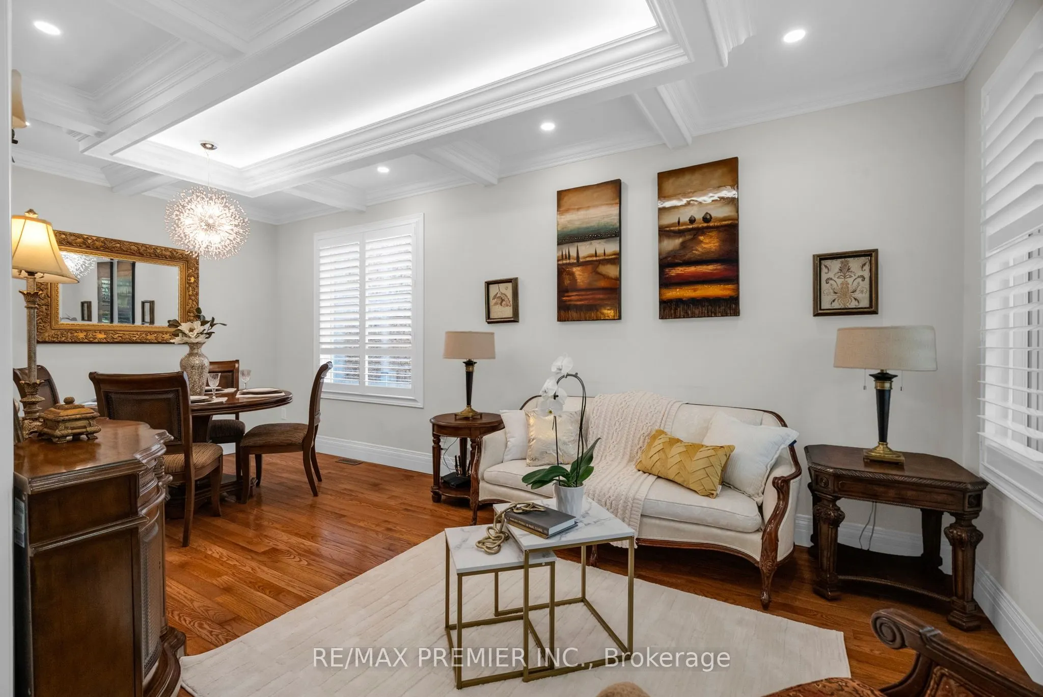 920 McDuffe Crescent