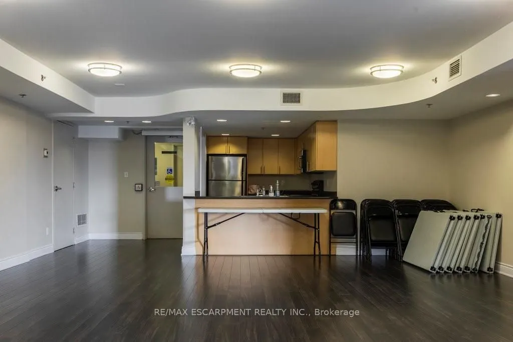 3070 Rotary Way, #401