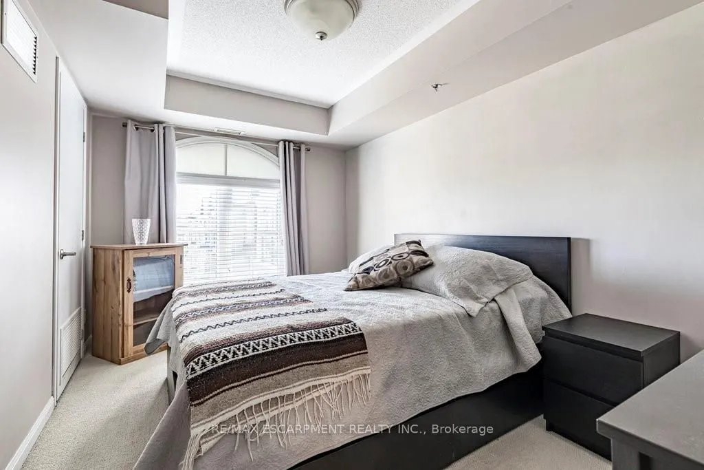 3070 Rotary Way, #401