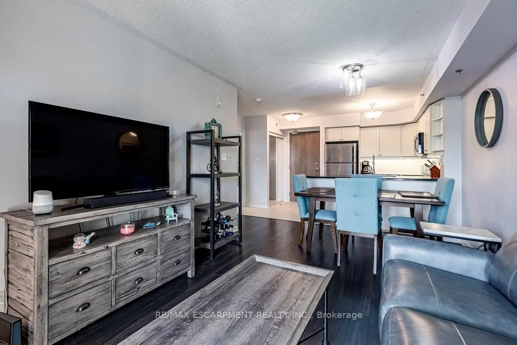 3070 Rotary Way, #401