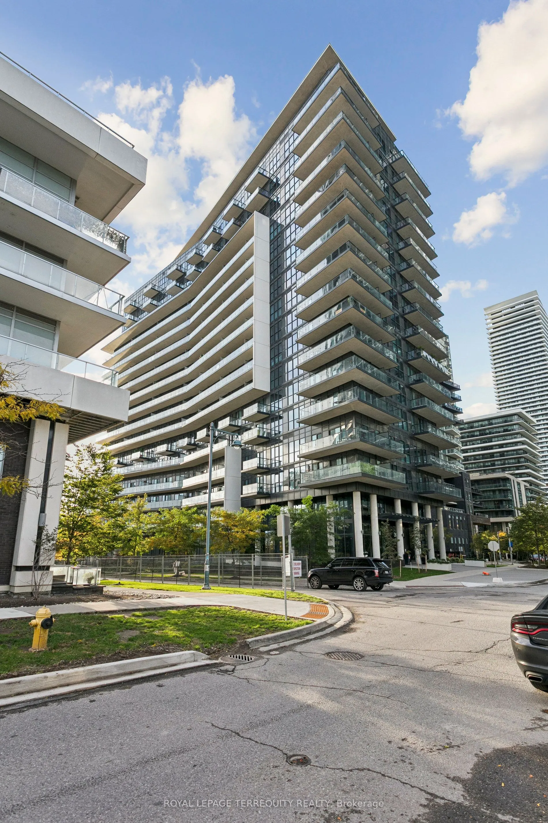 39 Annie Craig Drive, #1402