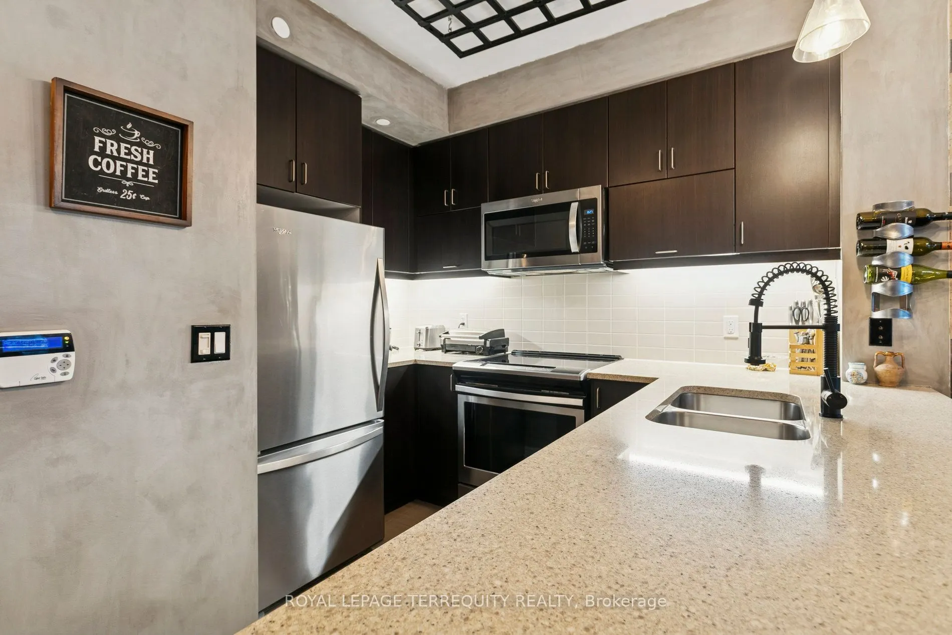 39 Annie Craig Drive, #1402