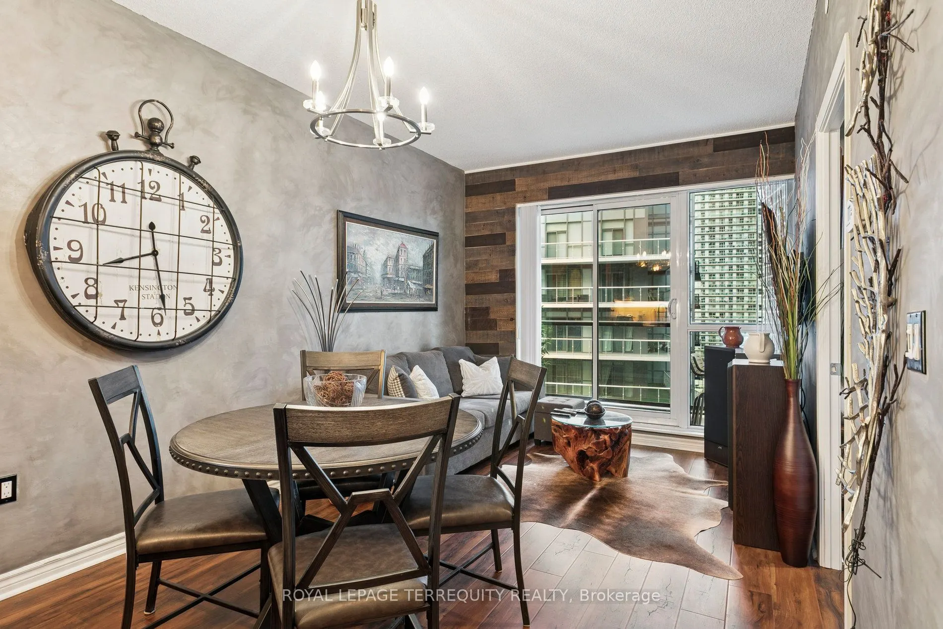 39 Annie Craig Drive, #1402