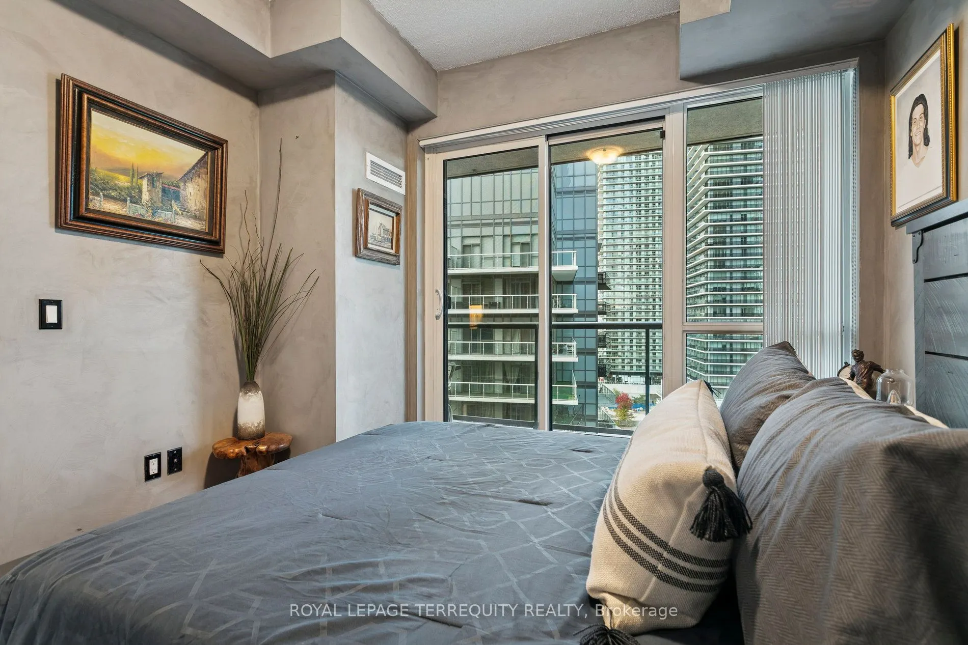 39 Annie Craig Drive, #1402