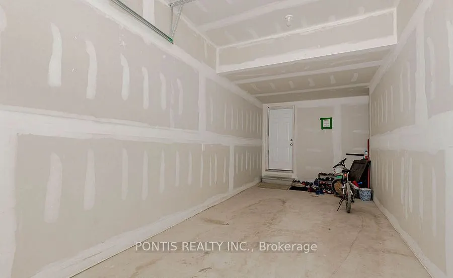 6 JOSEPH HALBERT Place