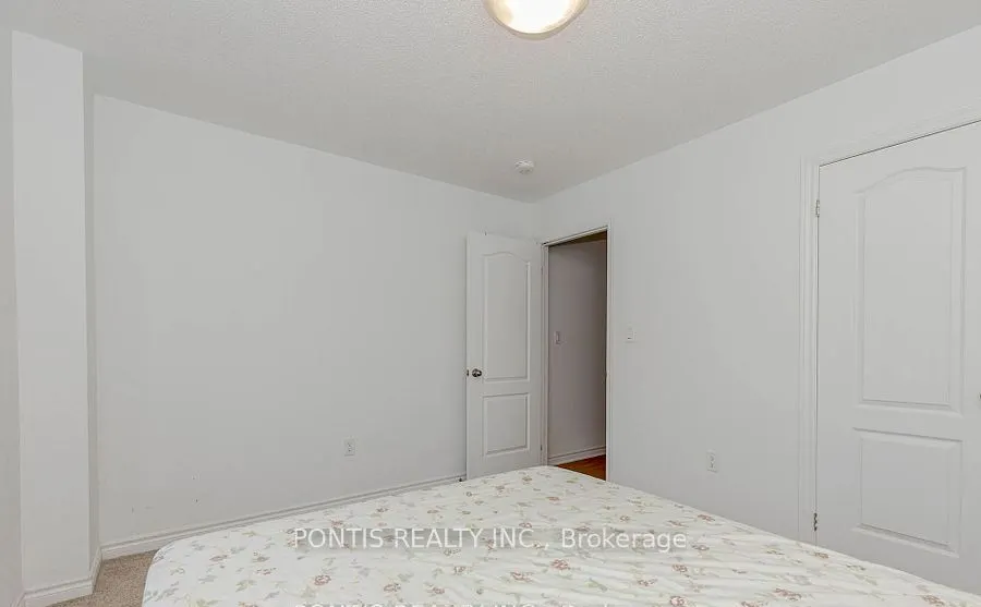 6 JOSEPH HALBERT Place