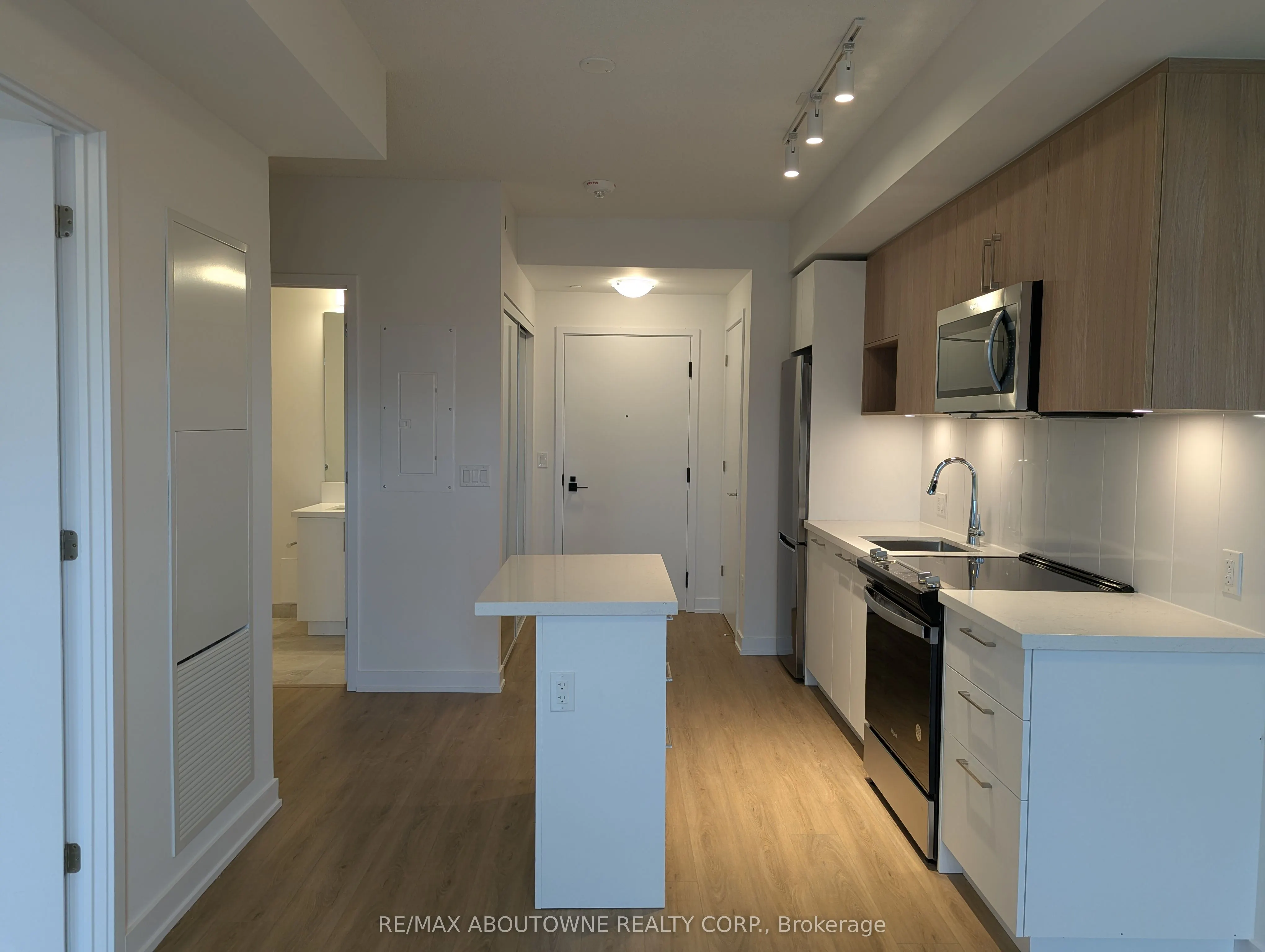 500 Plains Road E, #309