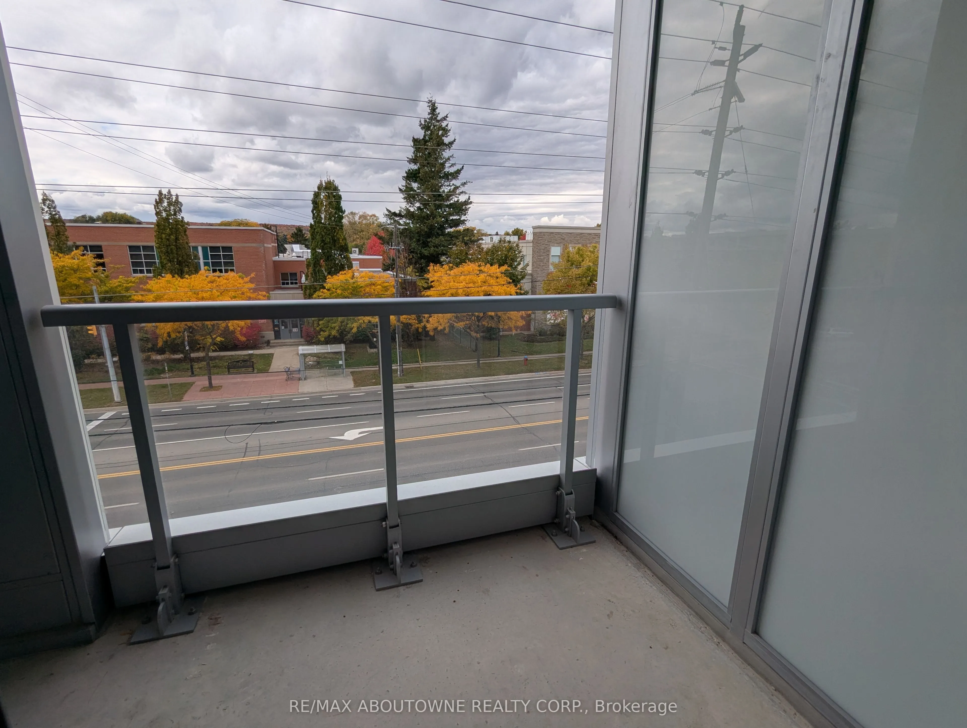 500 Plains Road E, #309