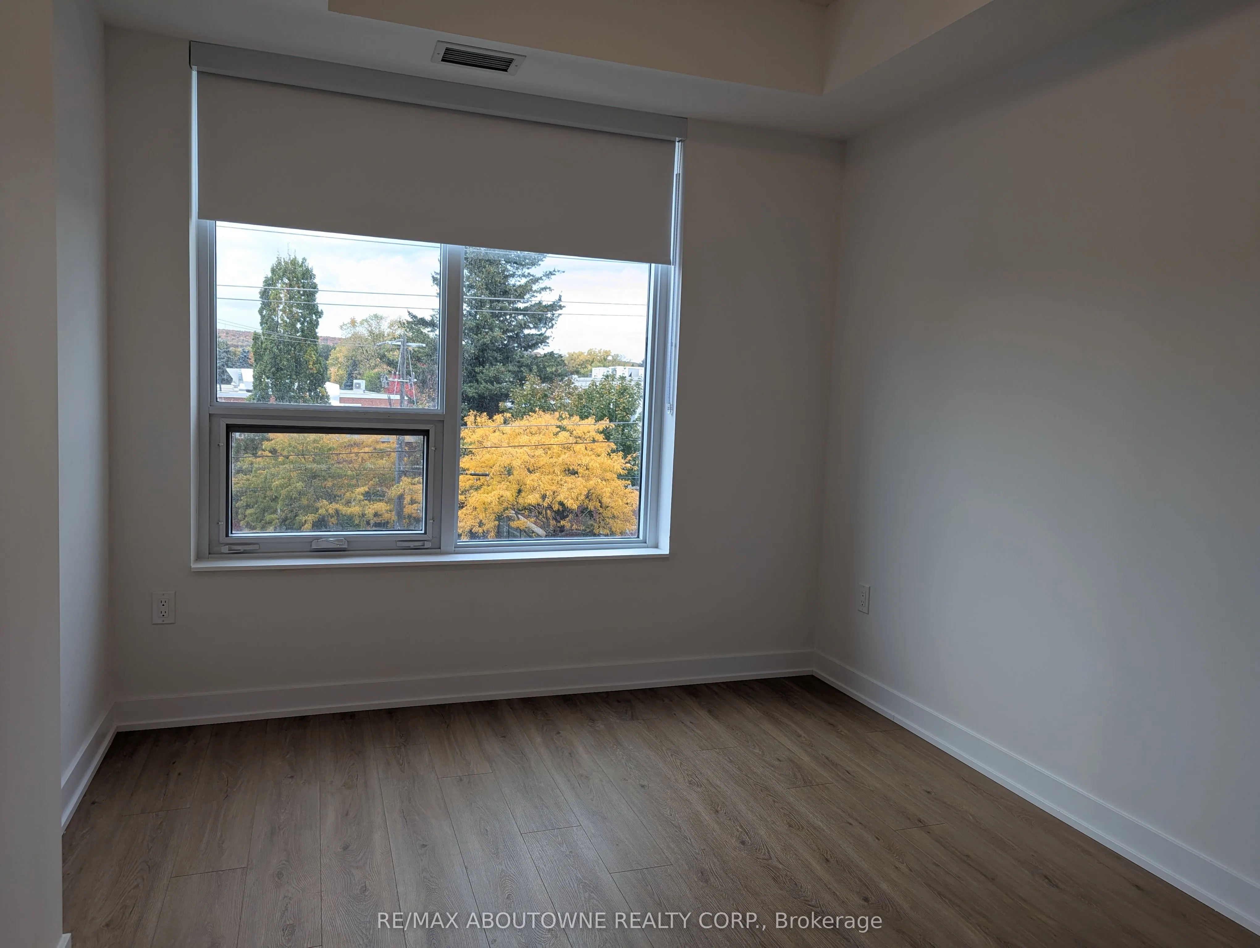 500 Plains Road E, #309