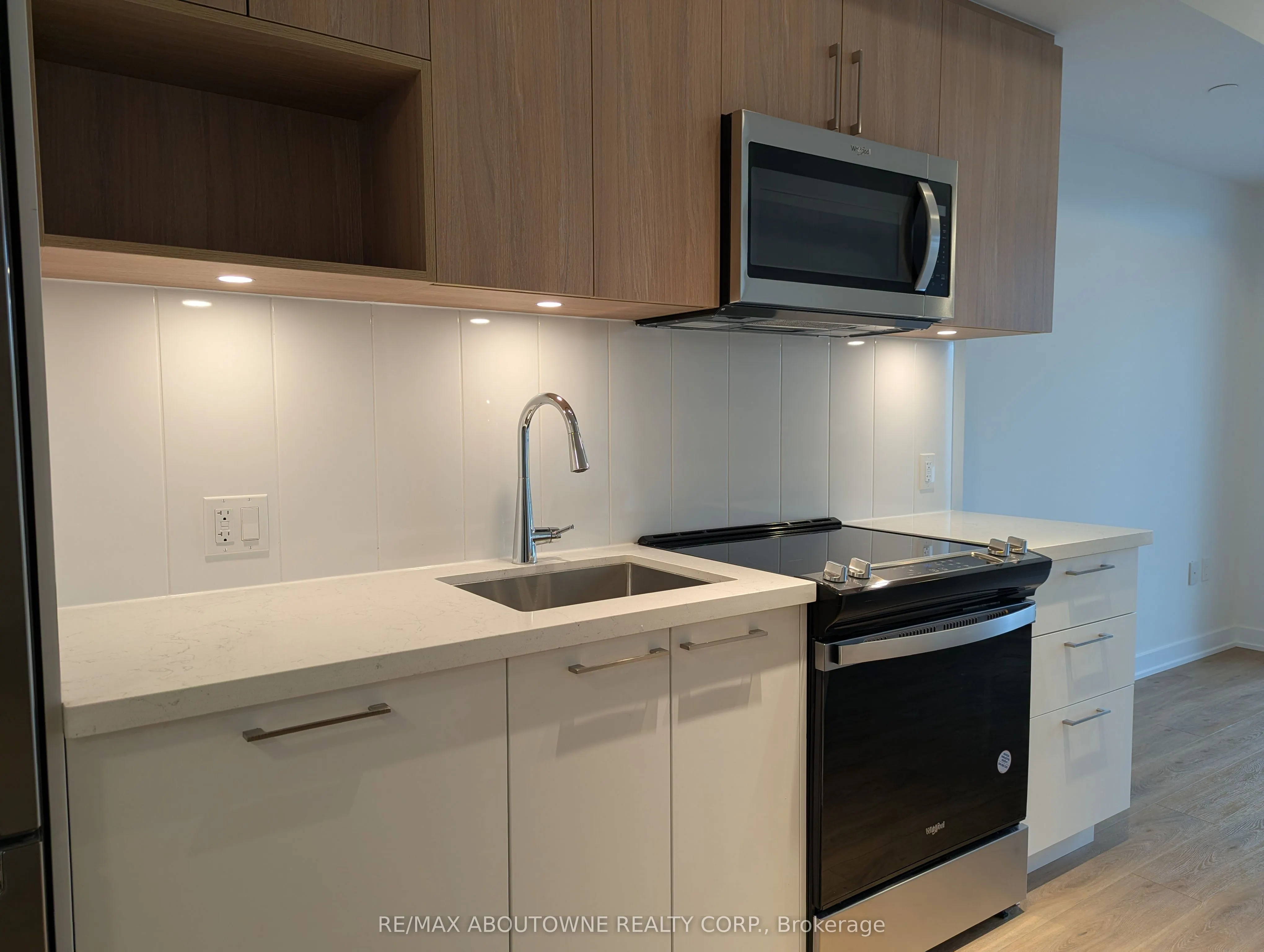 500 Plains Road E, #309