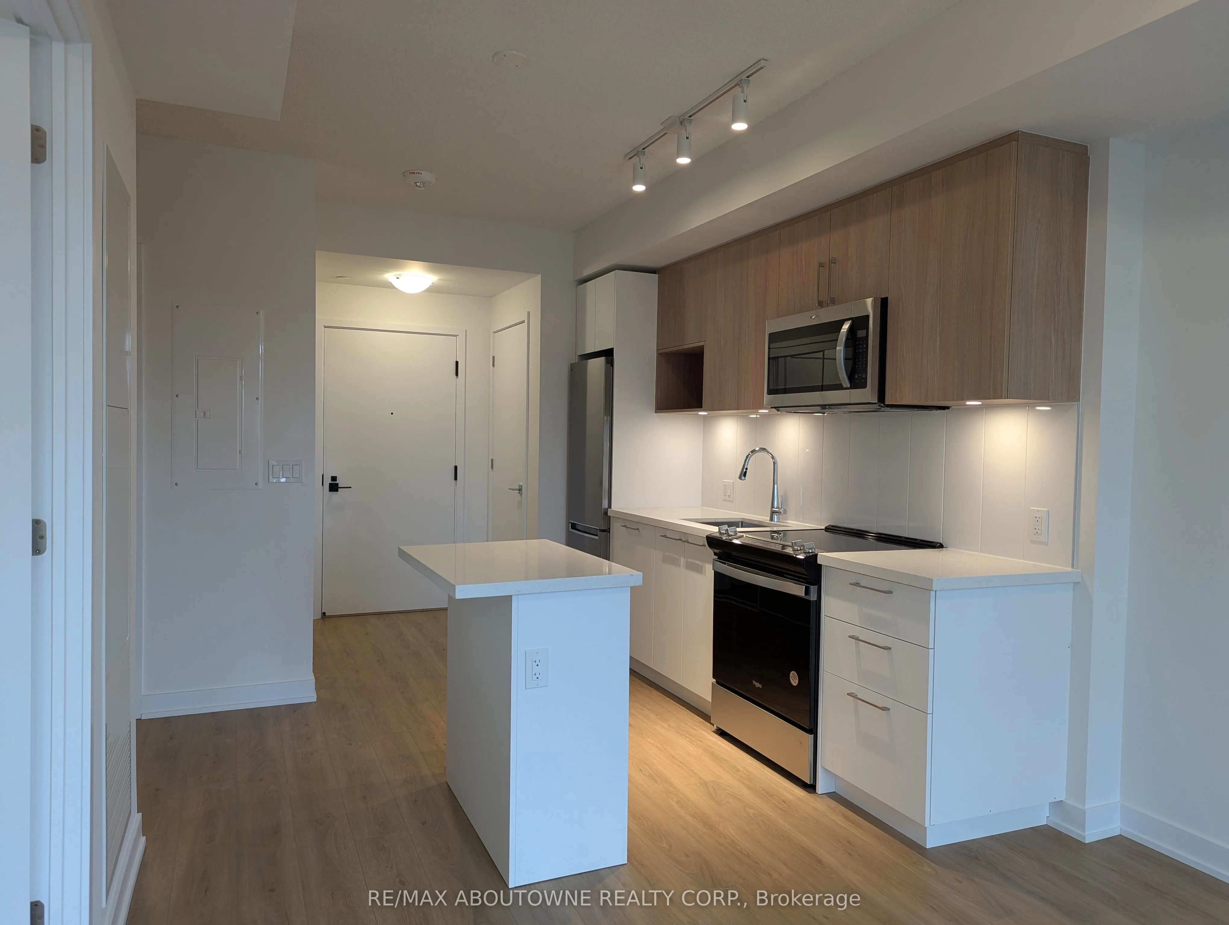 500 Plains Road E, #309