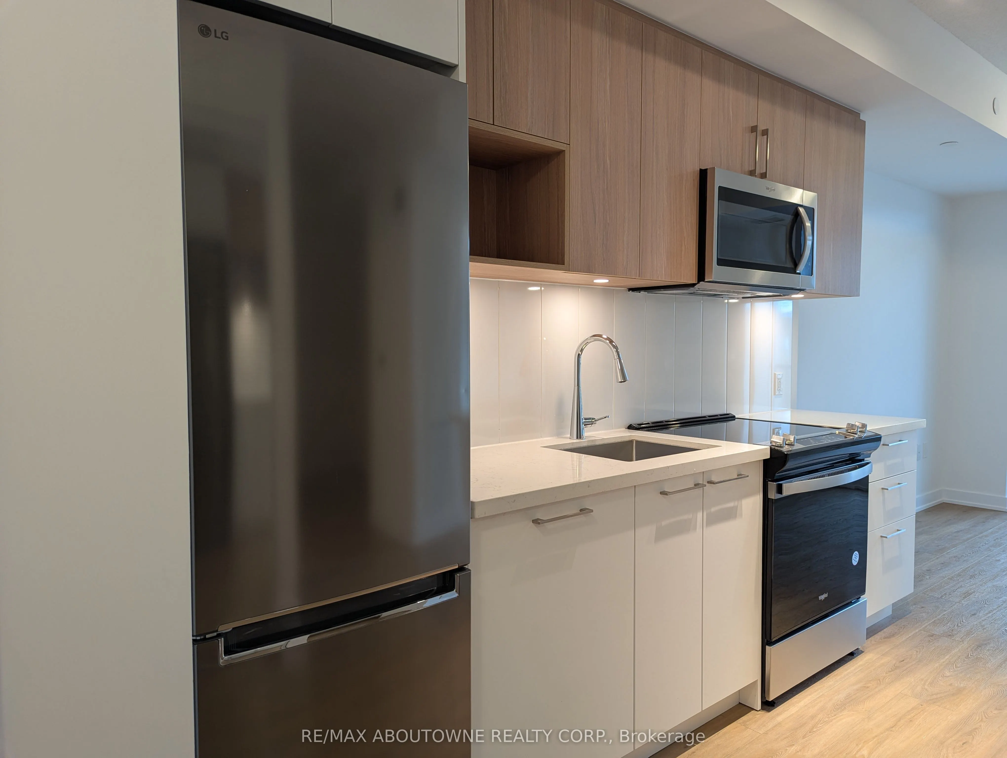 500 Plains Road E, #309