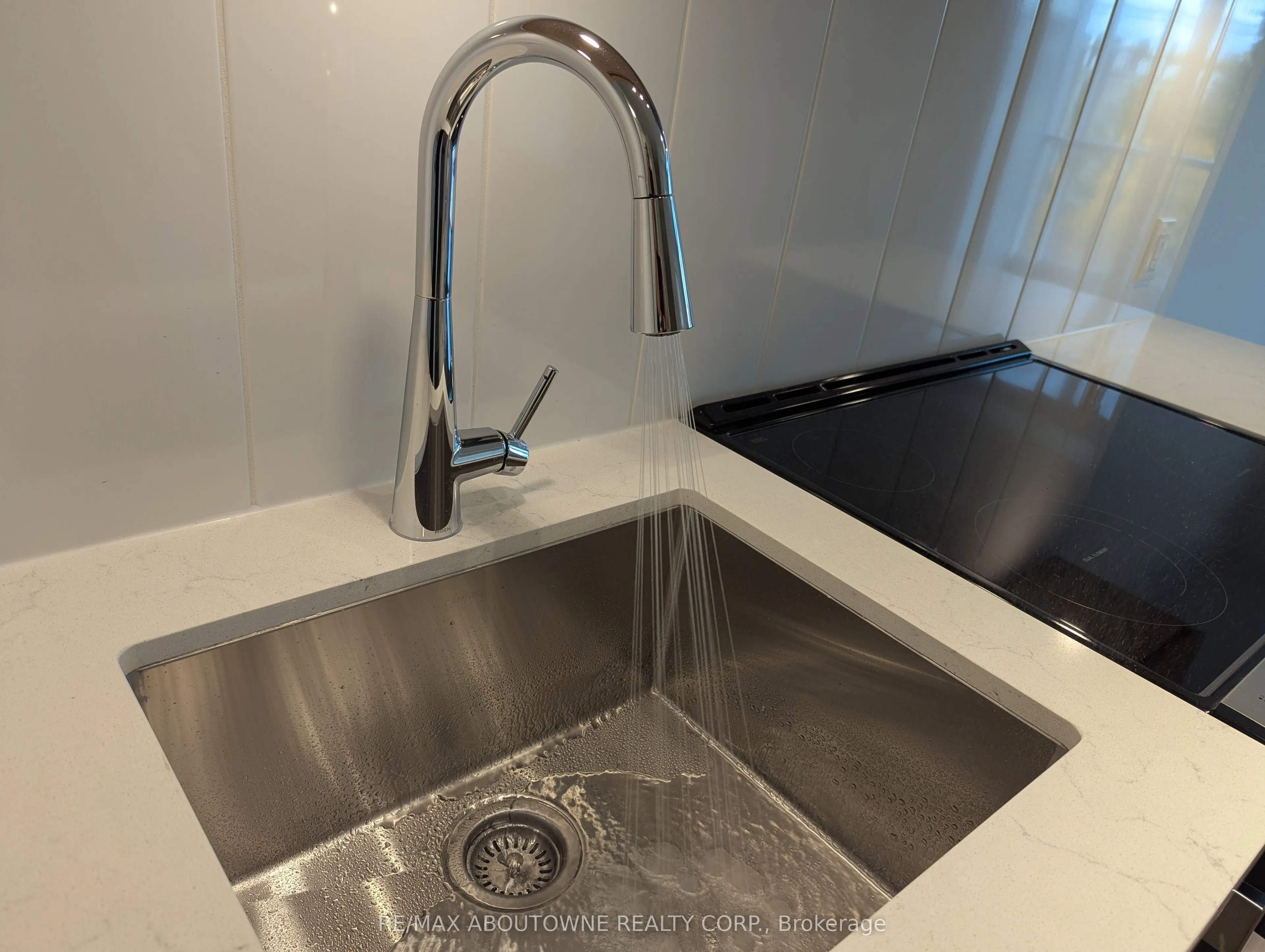 500 Plains Road E, #309