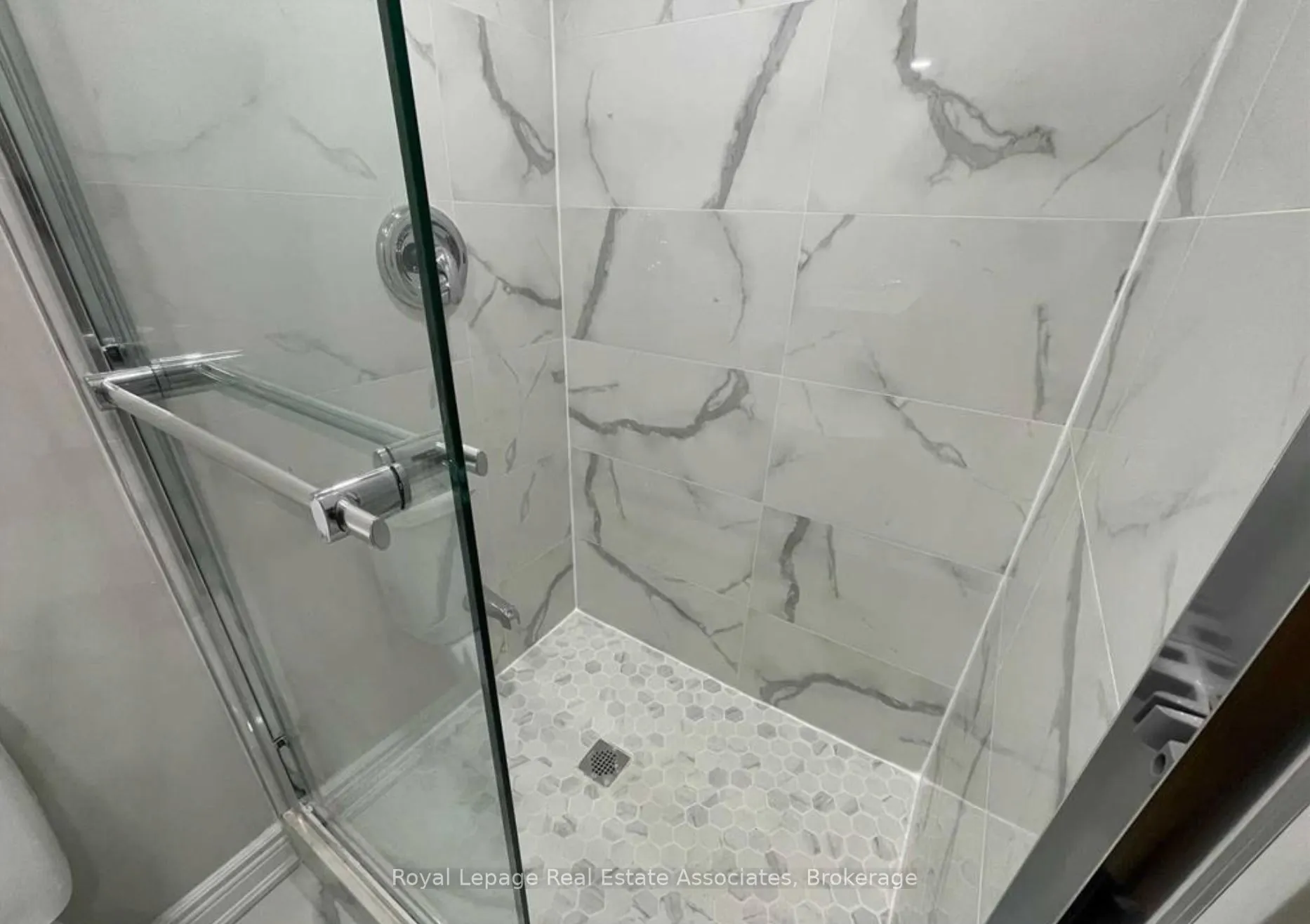 6978 Tassel Crescent, #Basement