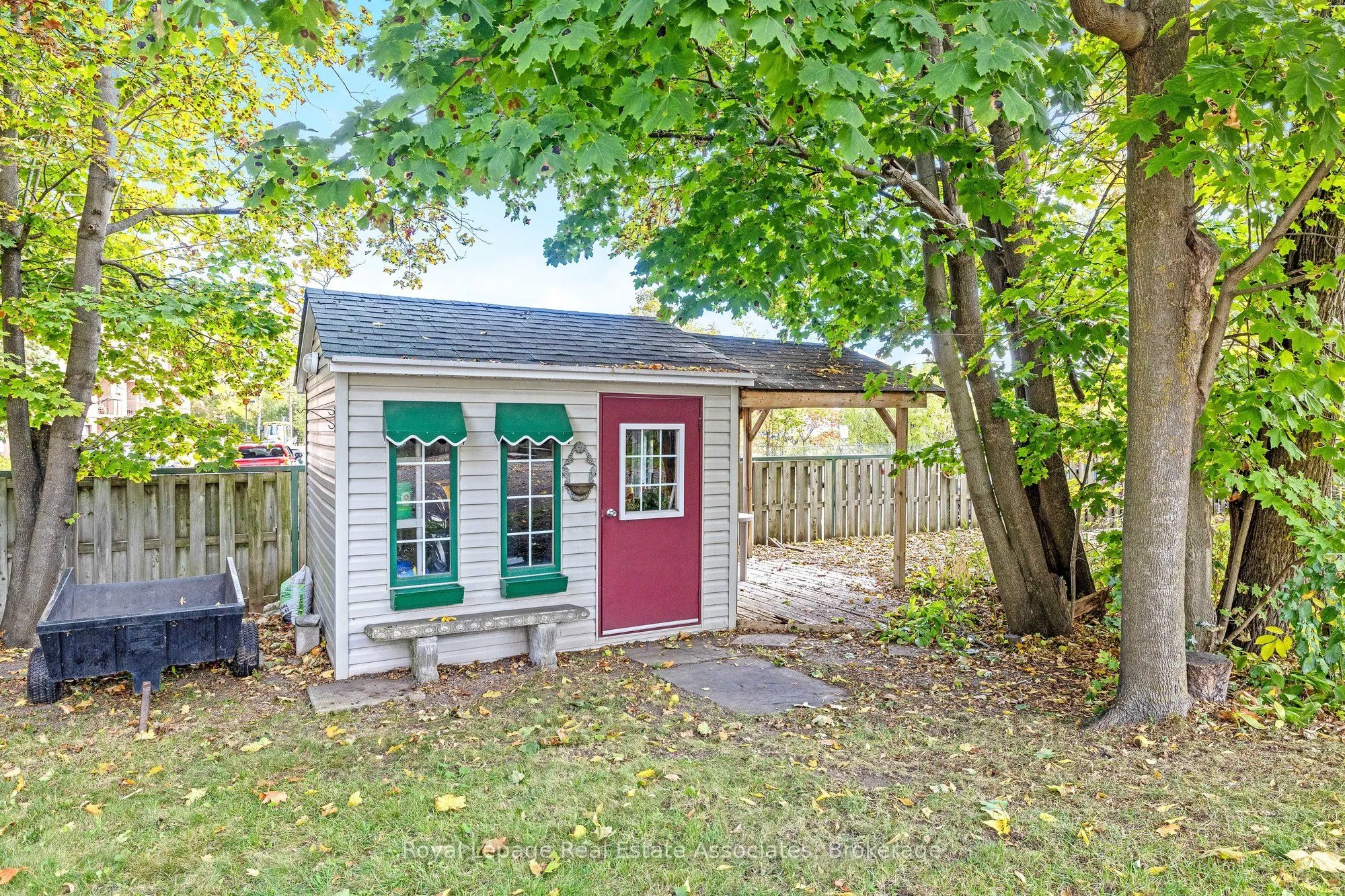 85 and 0 Guelph Street