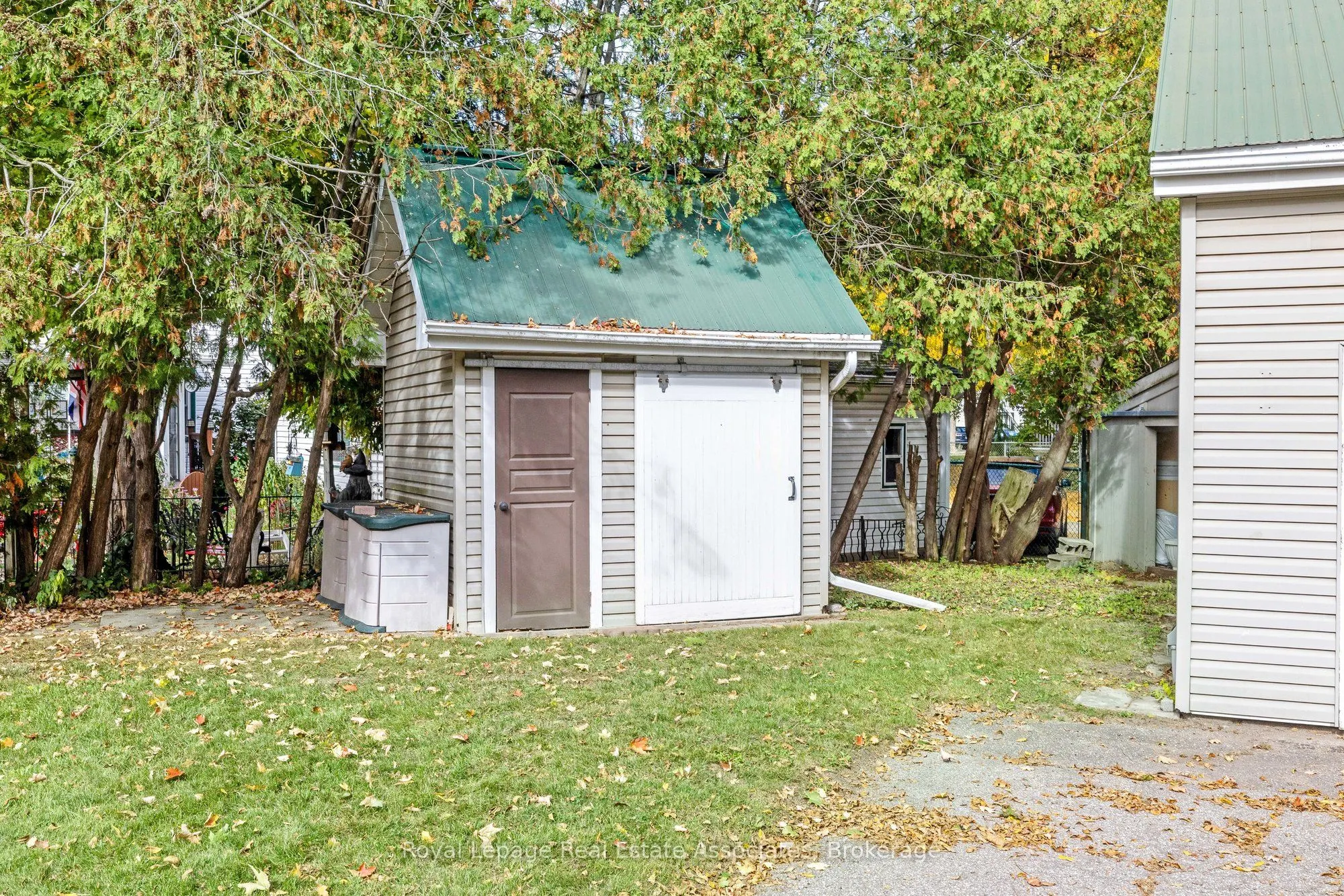 85 and 0 Guelph Street