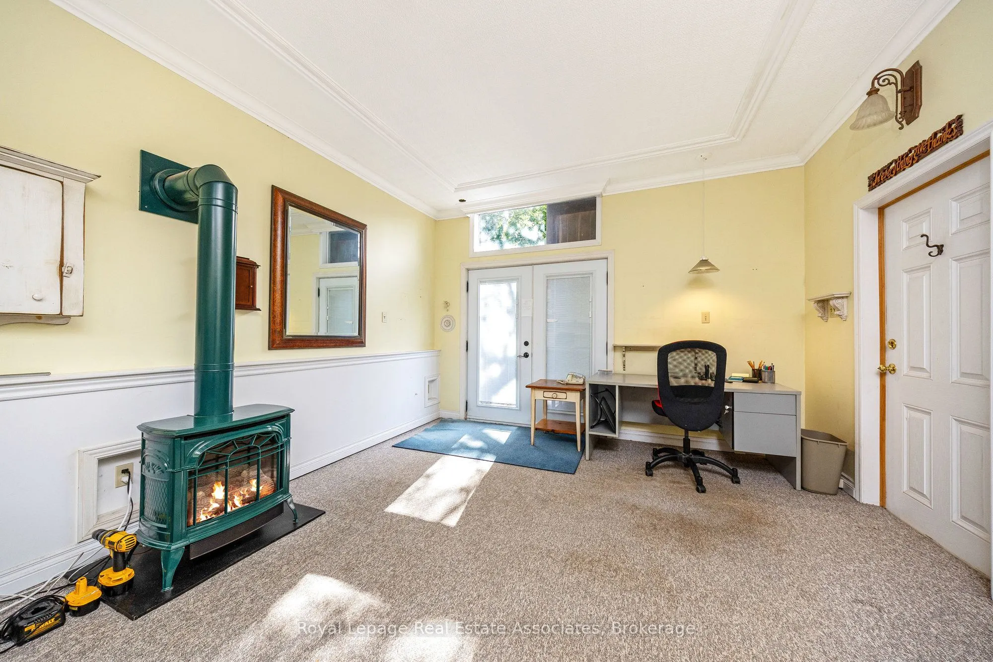 85 and 0 Guelph Street