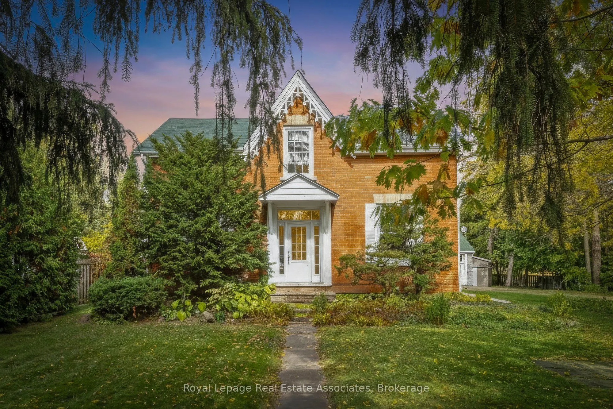 85 and 0 Guelph Street