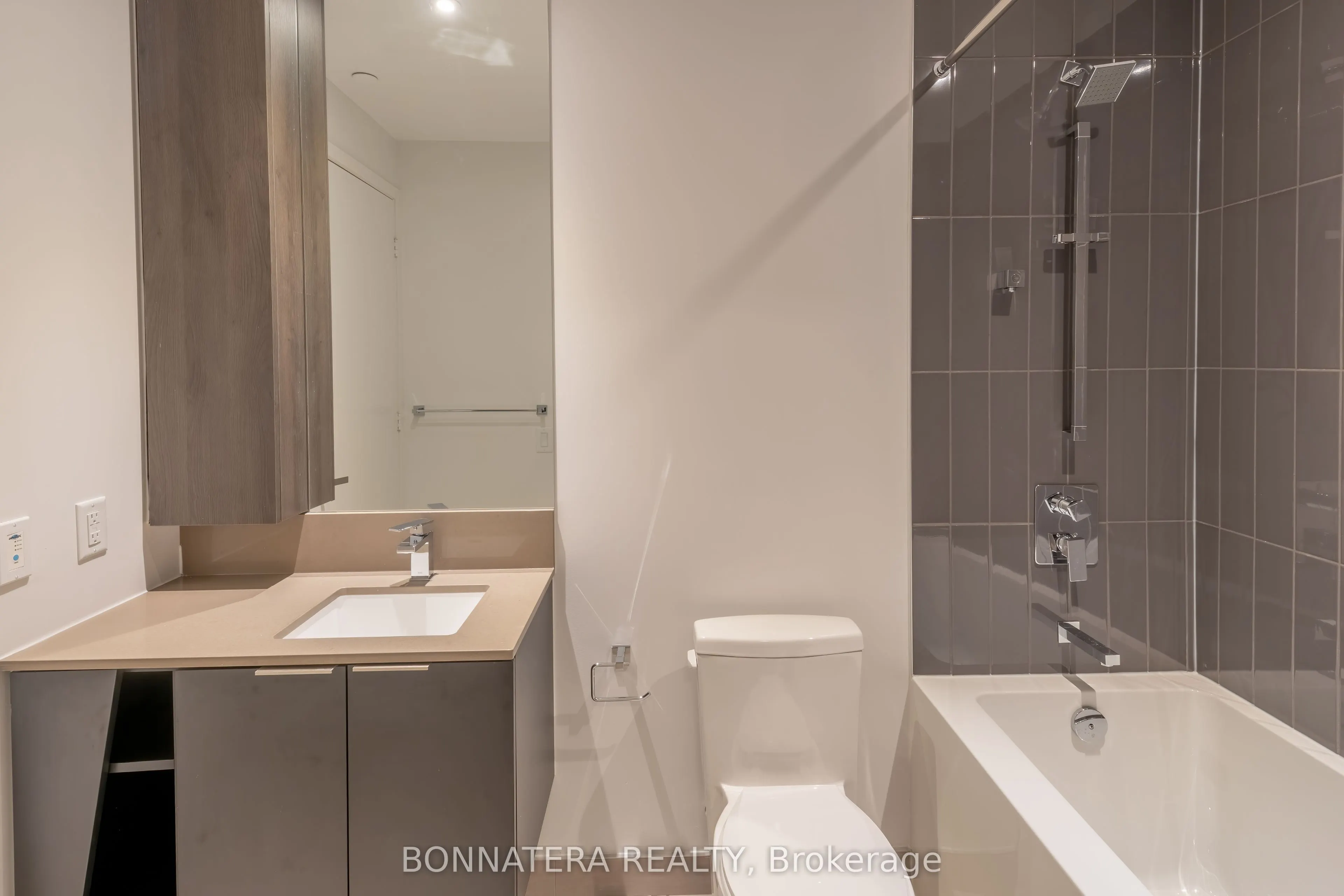 3900 Confederation Parkway, #320