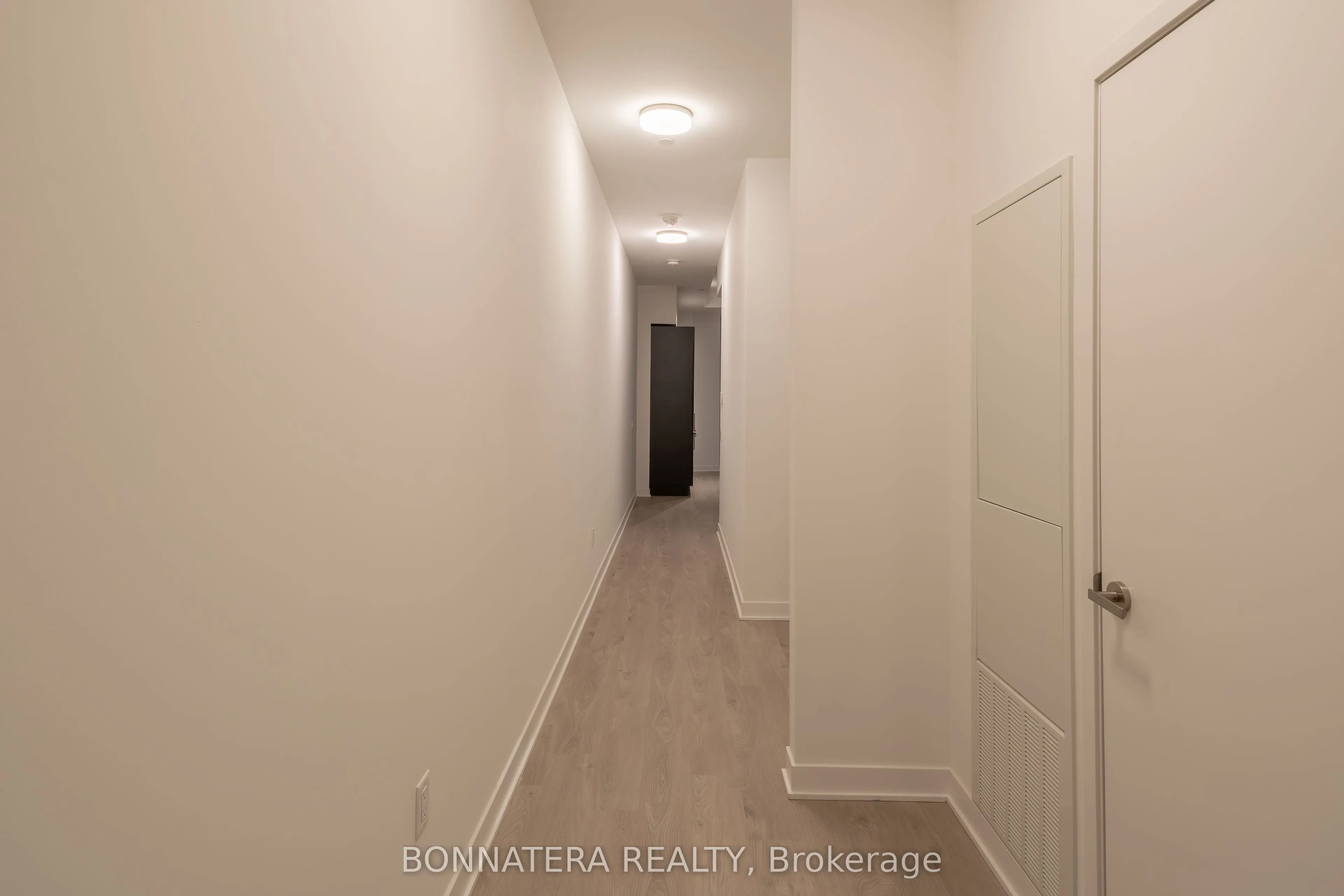 3900 Confederation Parkway, #320