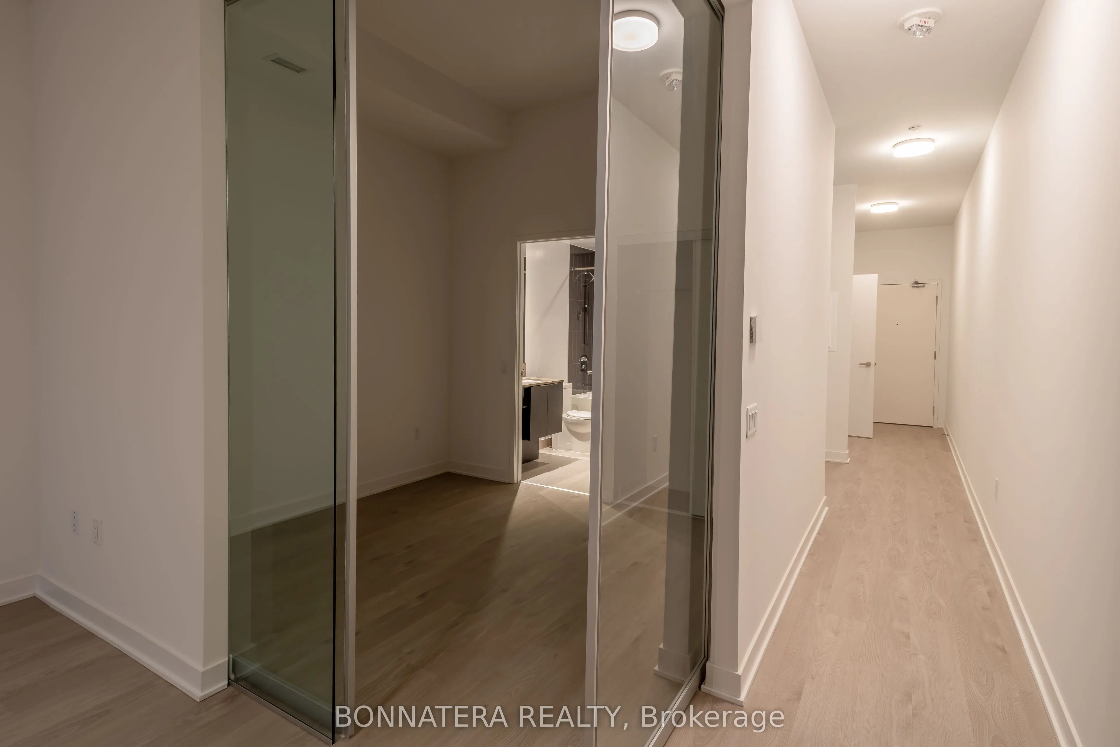 3900 Confederation Parkway, #320