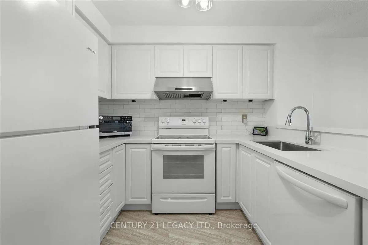 2269 Lakeshore Boulevard W, #1207