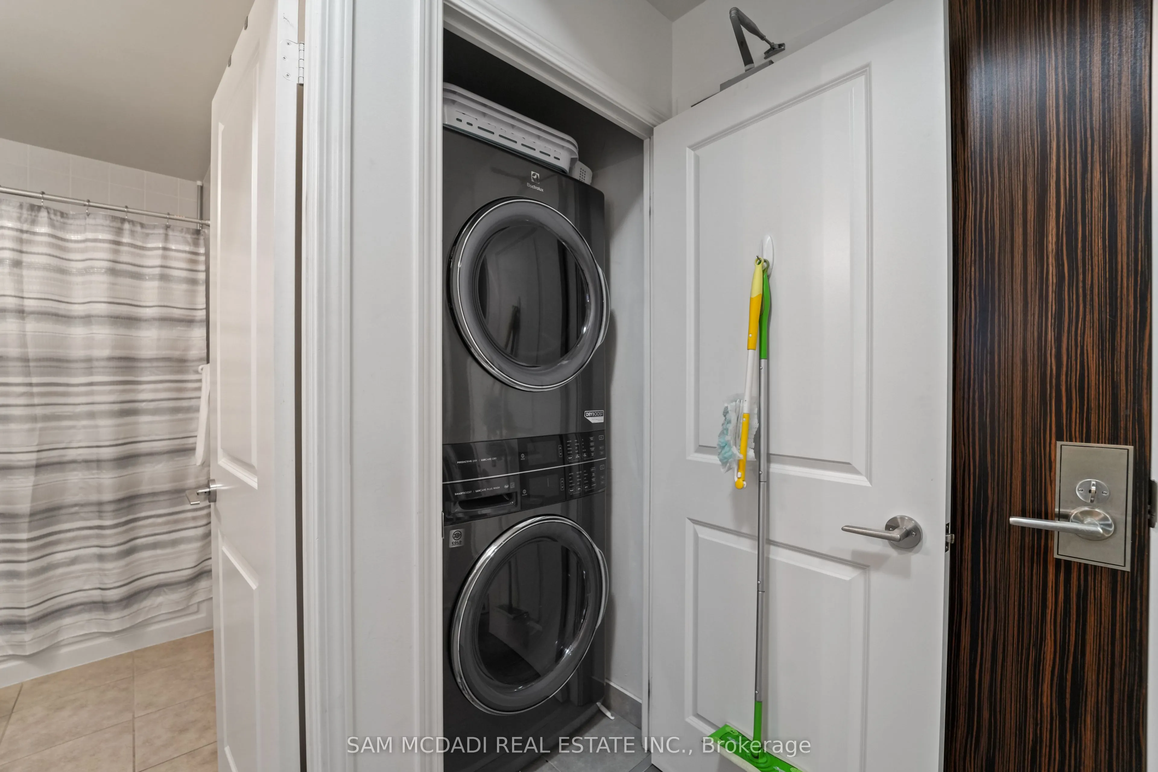 349 Rathburn Road W, #207