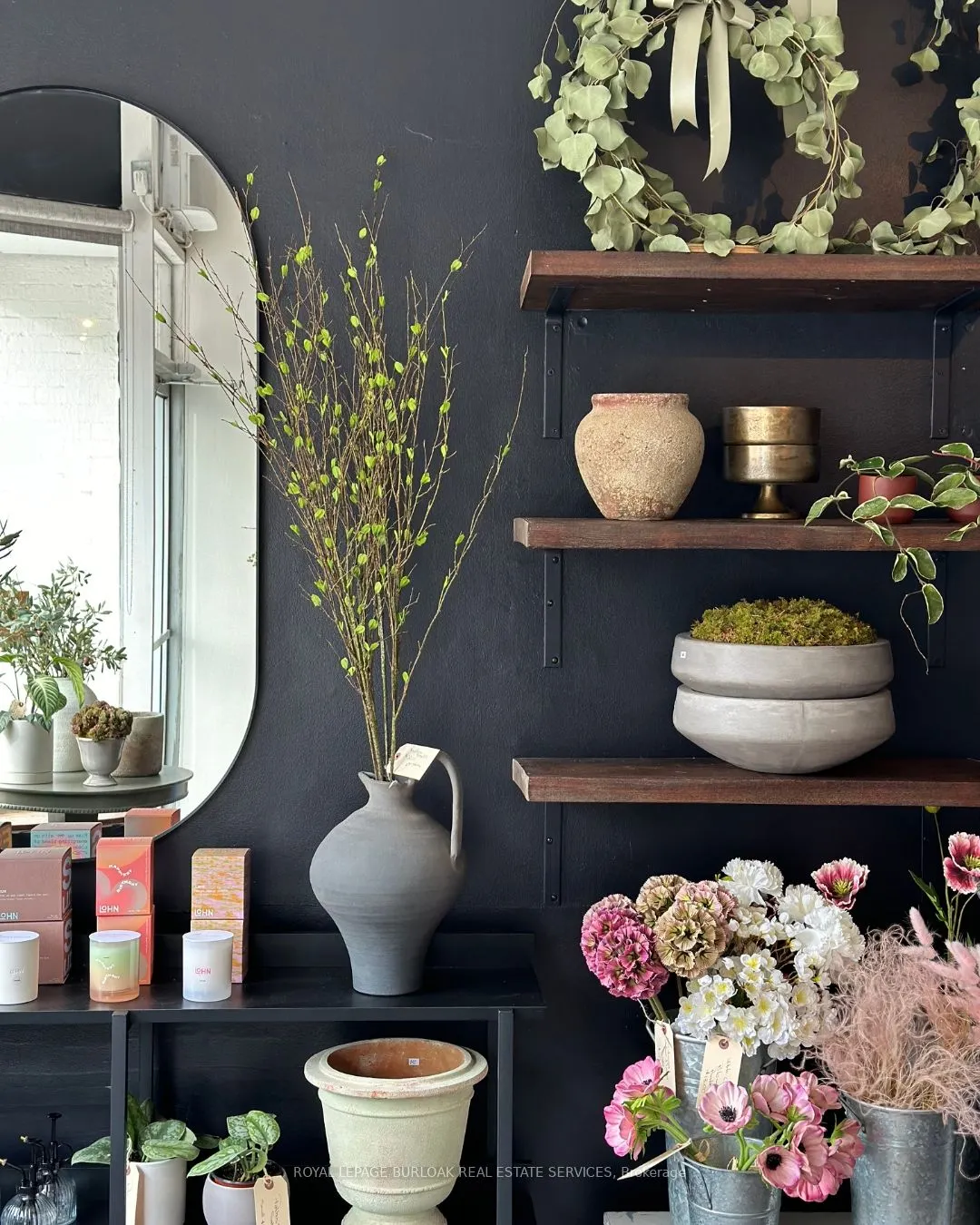 3130 Dundas Street W