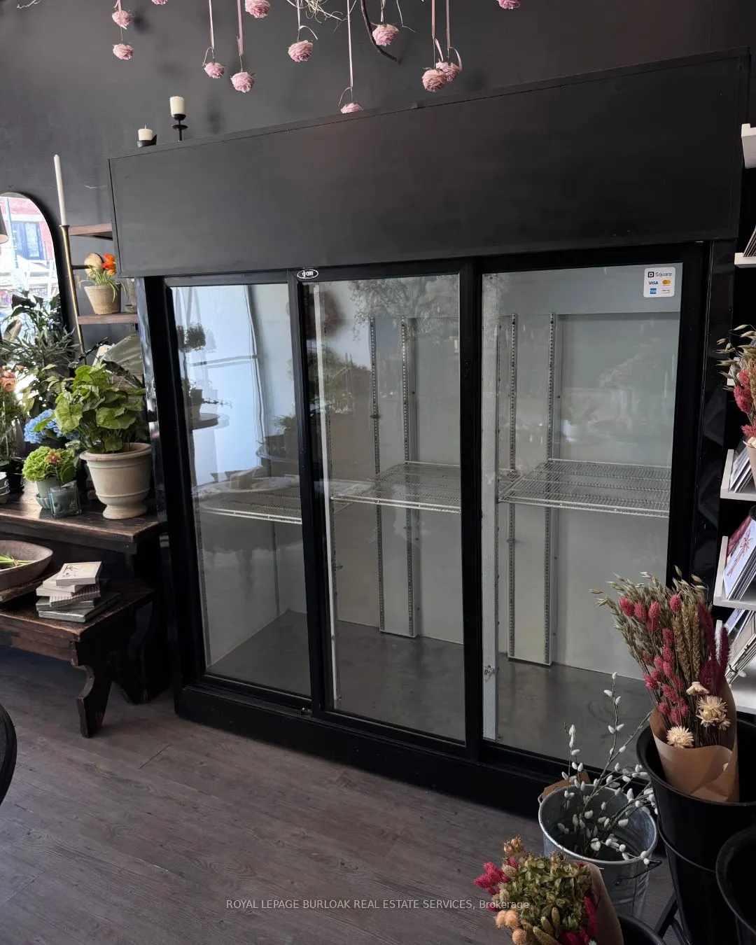 3130 Dundas Street W