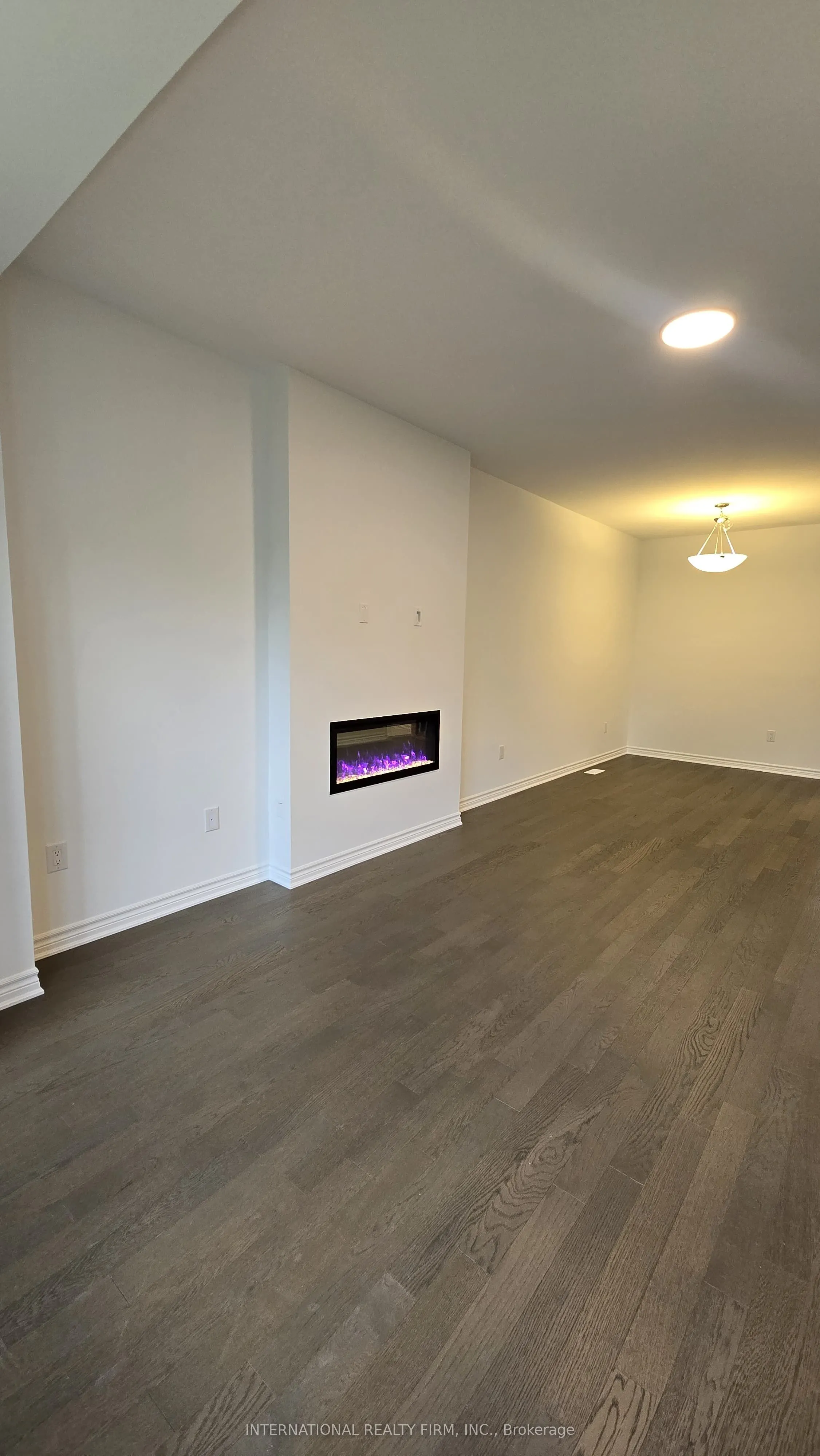 3163 MEADOWRIDGE Drive E