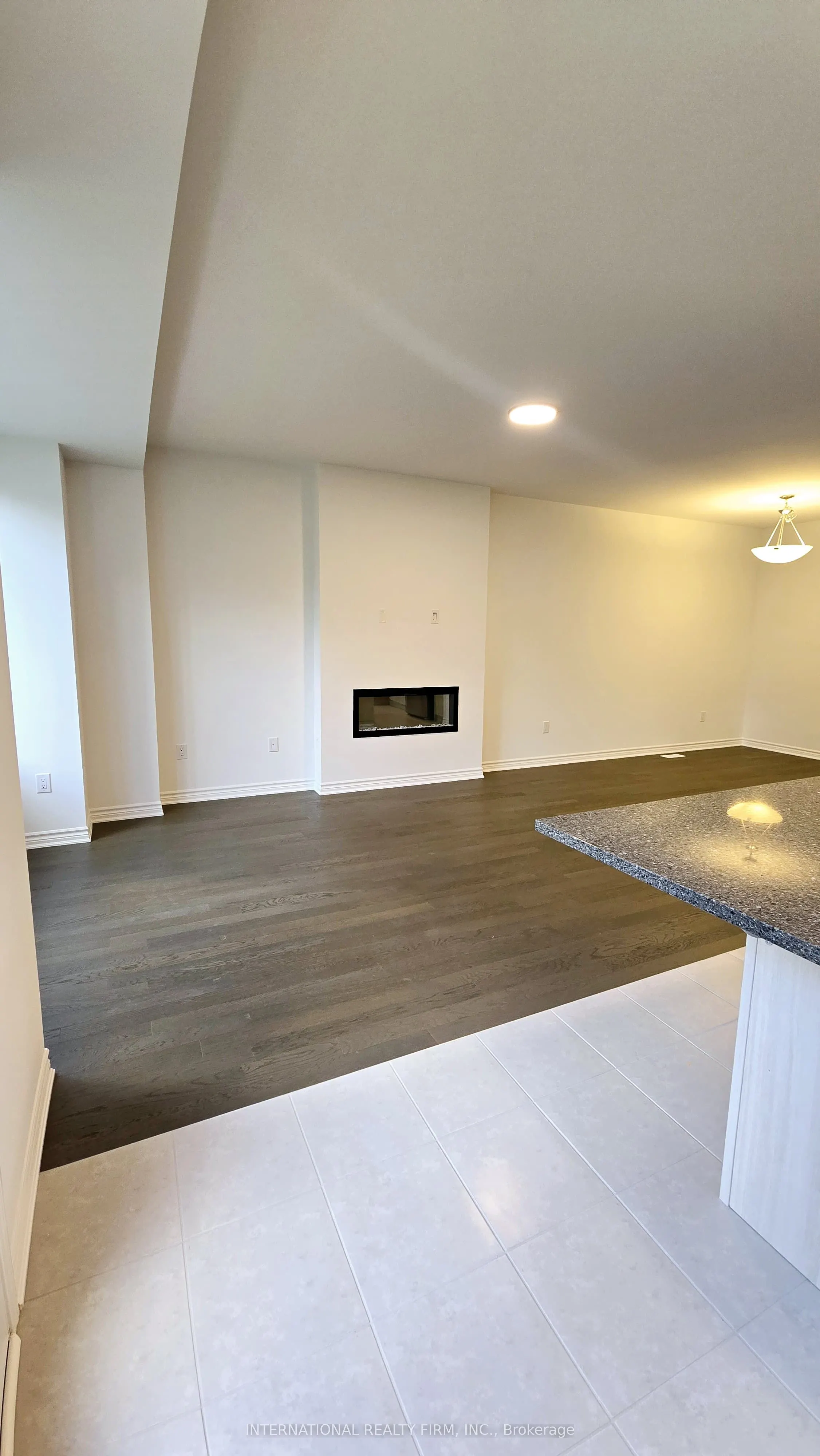 3163 MEADOWRIDGE Drive E