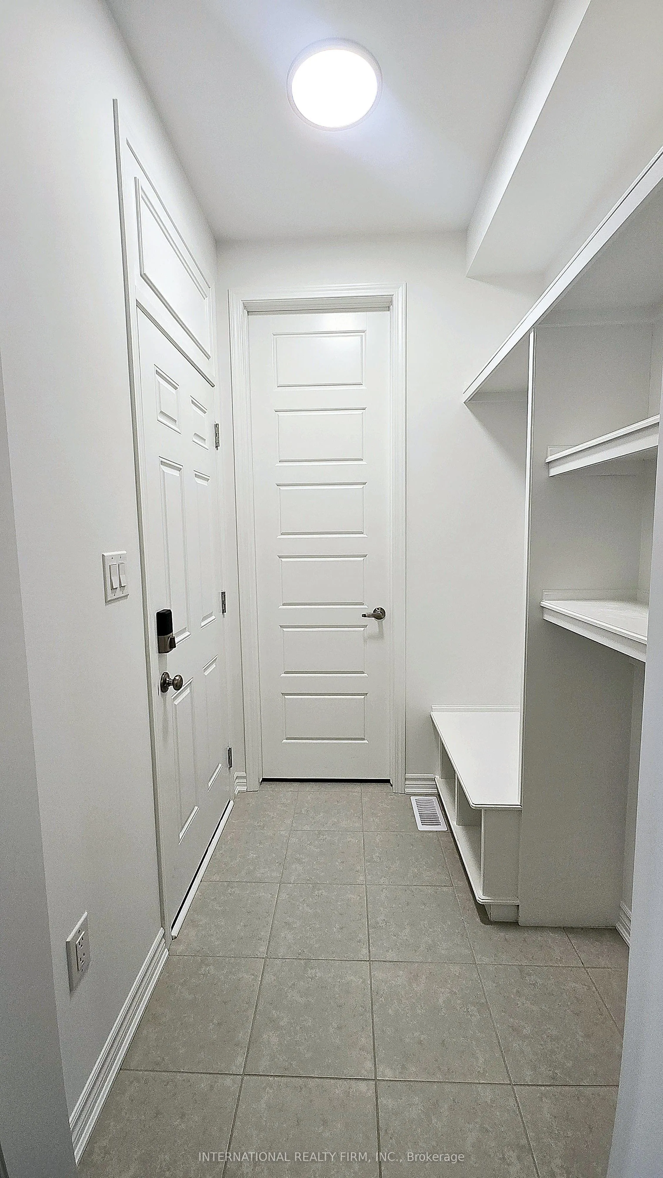 3163 MEADOWRIDGE Drive E