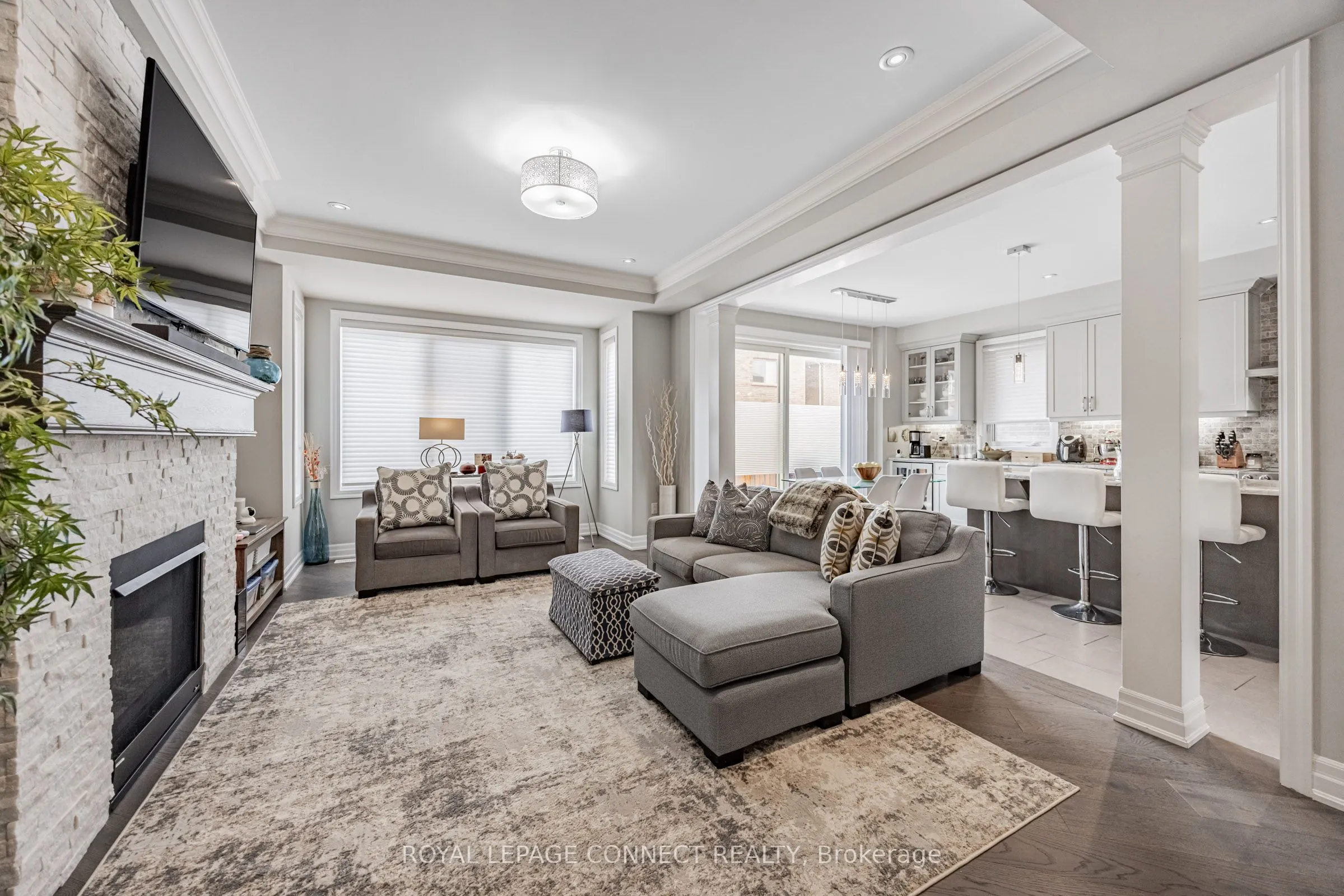 3302 Mintwood Circle