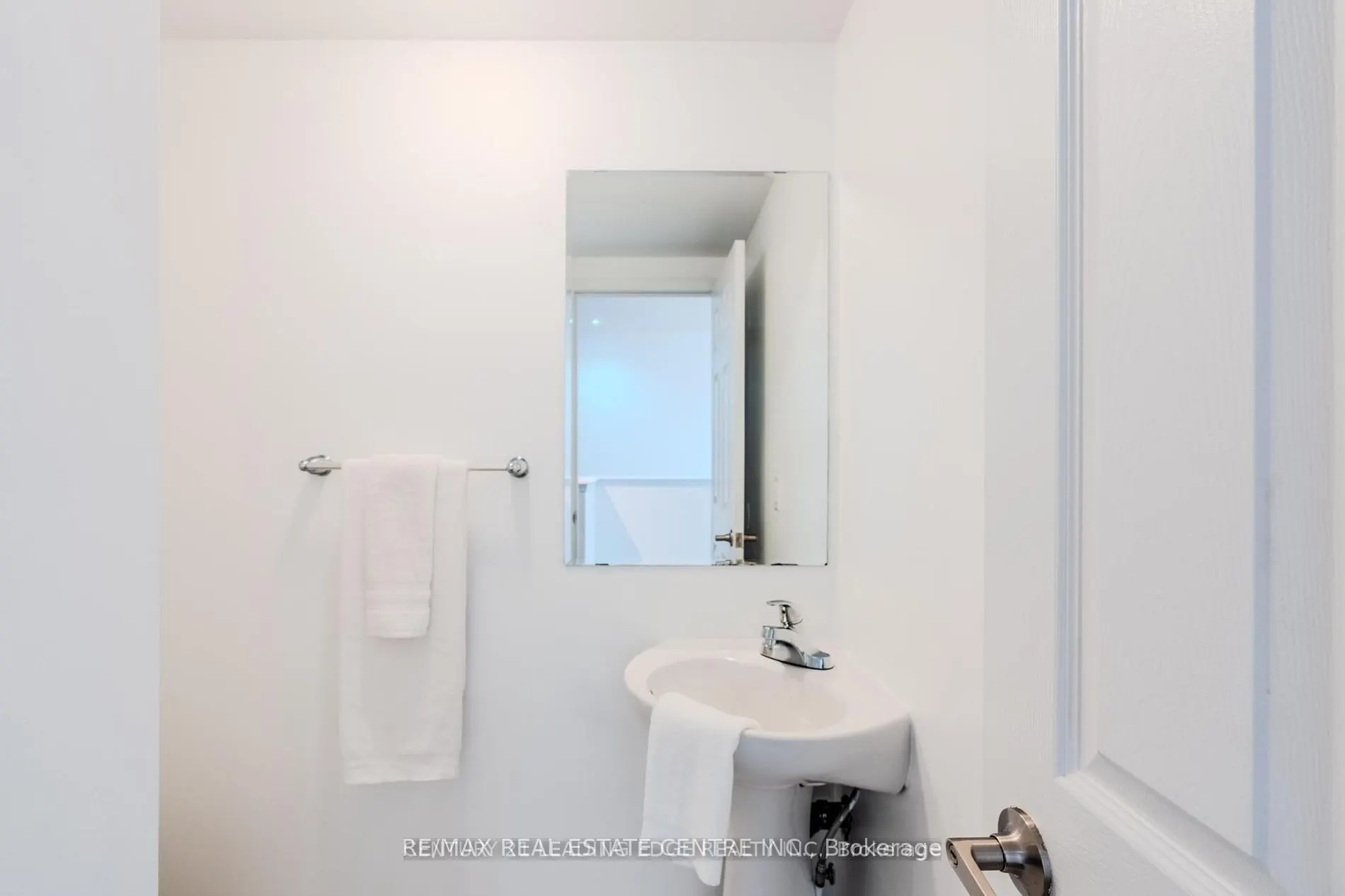 6020 Derry Road, #48