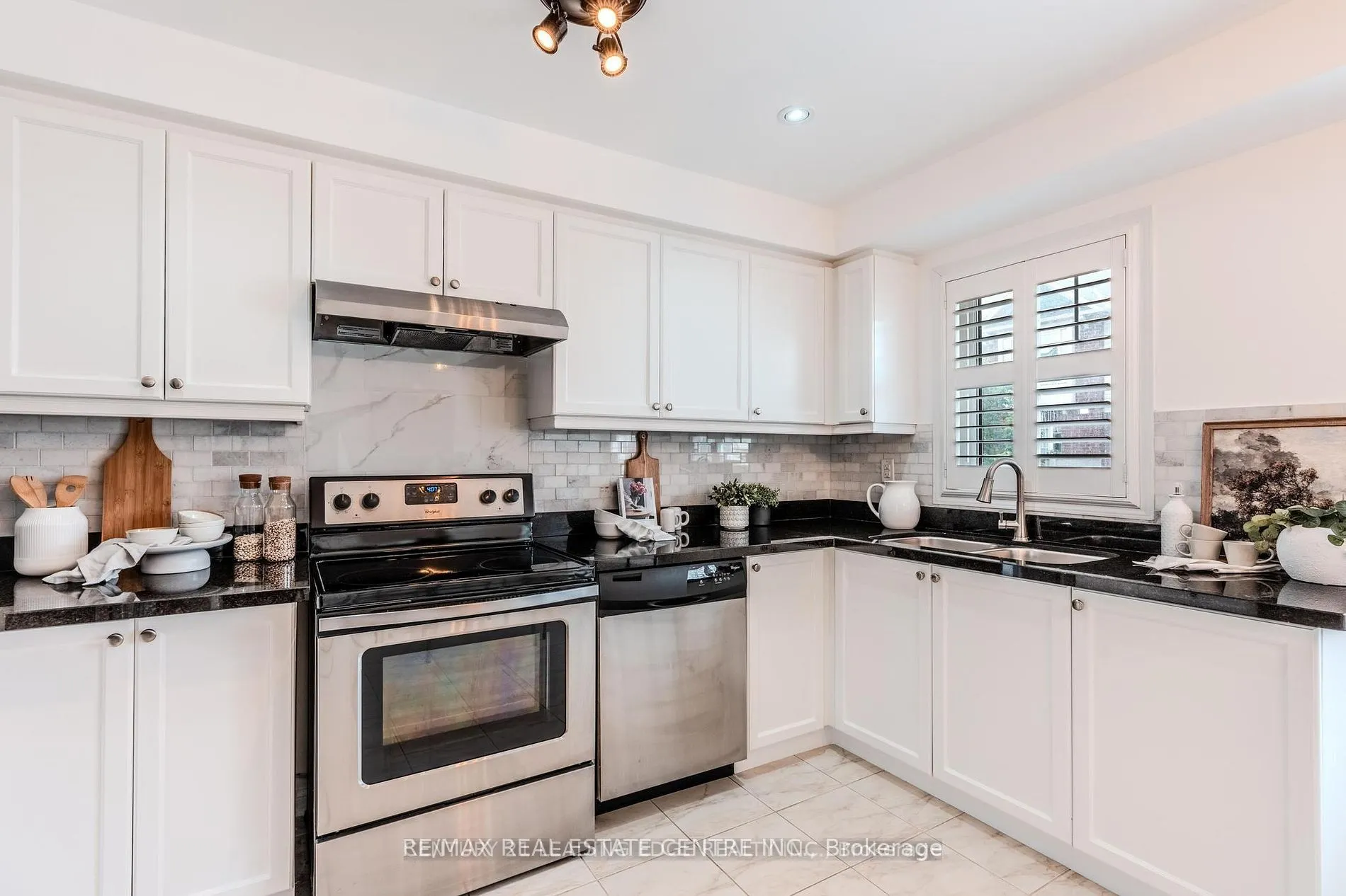 6020 Derry Road, #48