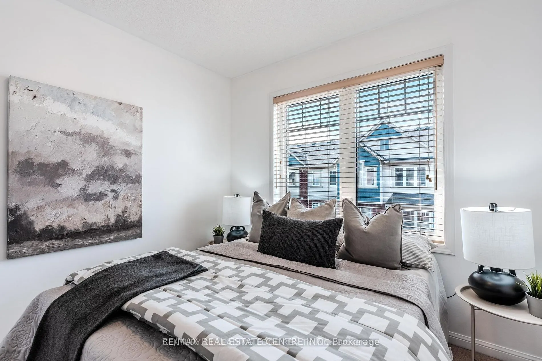 6020 Derry Road, #48