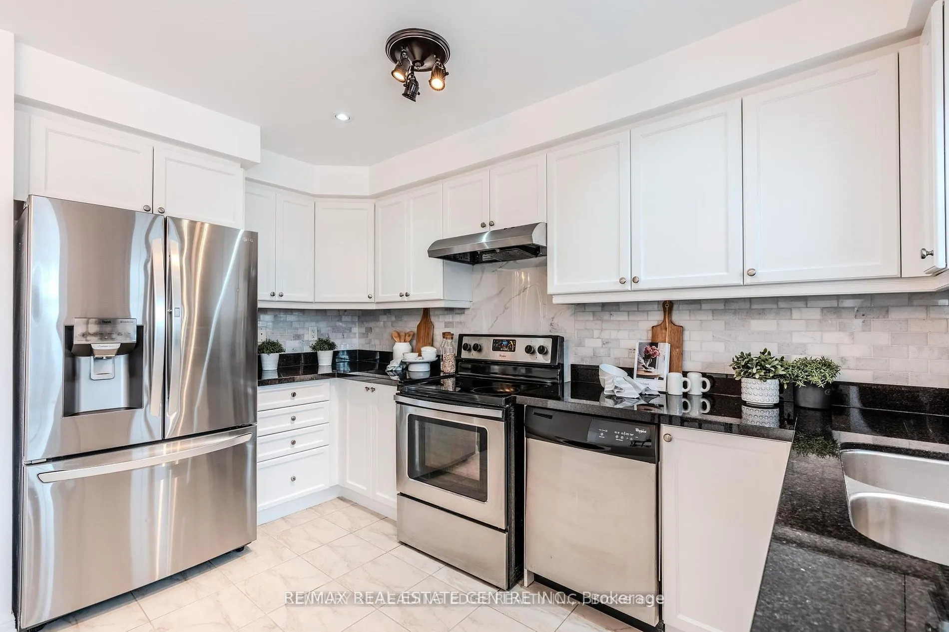 6020 Derry Road, #48